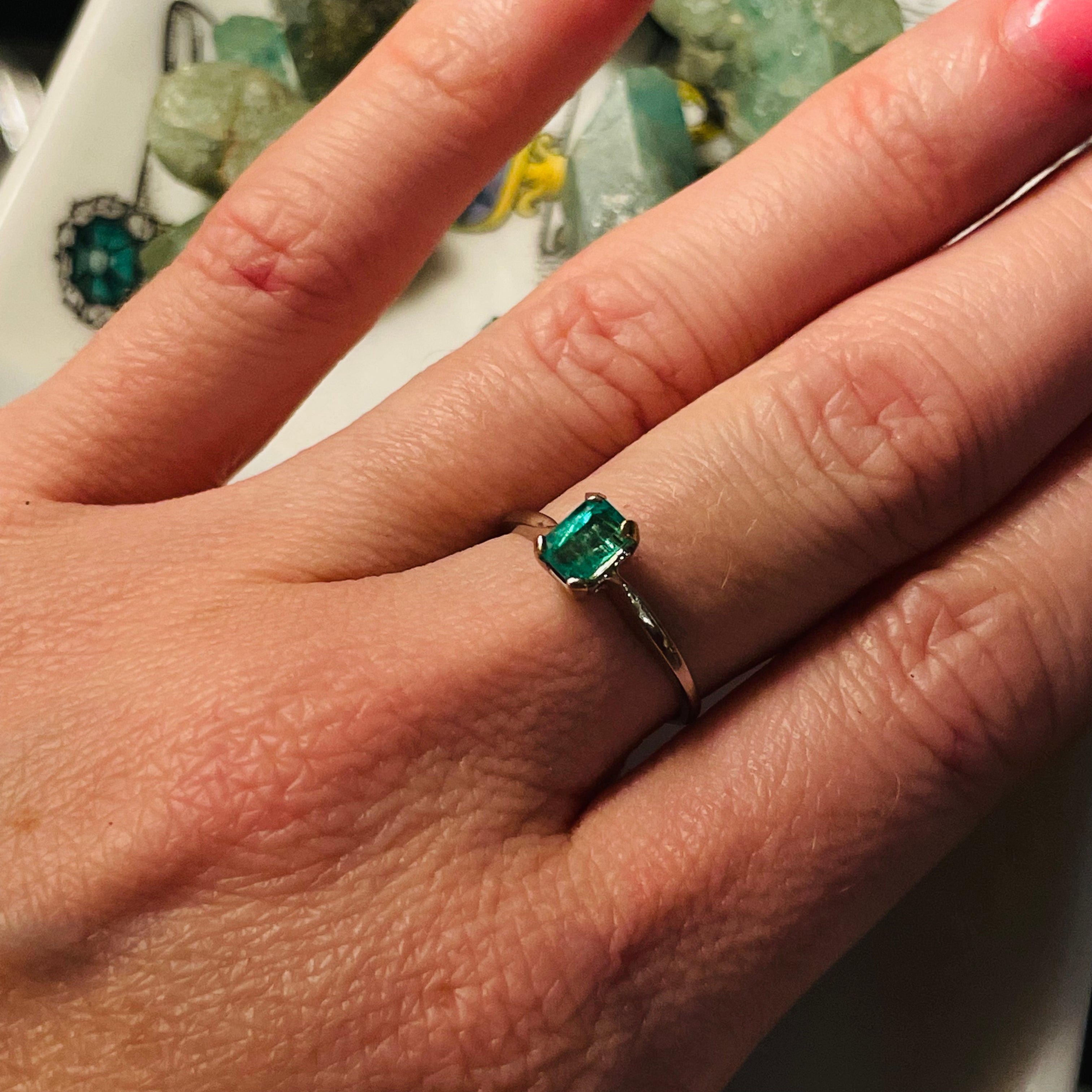 Solitaire Colombian Emerald 14K White Gold Ring Size 6