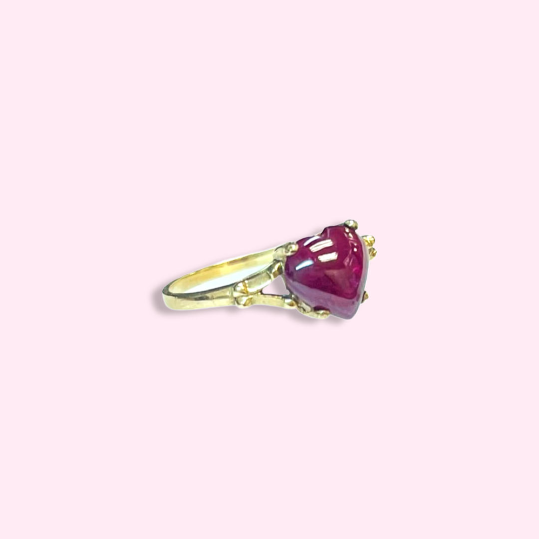 Heart Cabochon Ruby 14K Yellow Gold Ring
