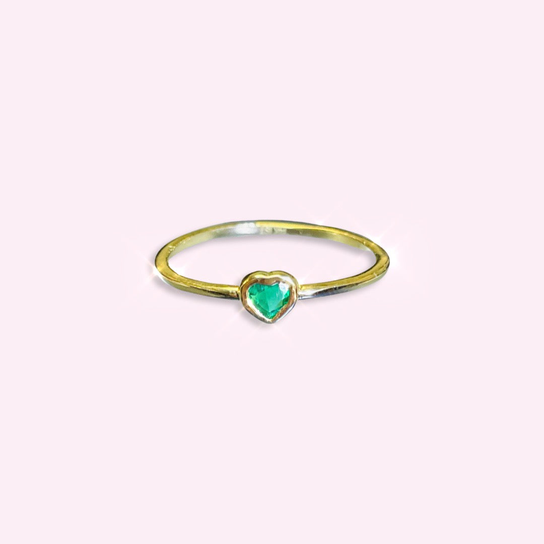 14KT Yellow Gold Natural Emerald Heart Ring, sz 7.5