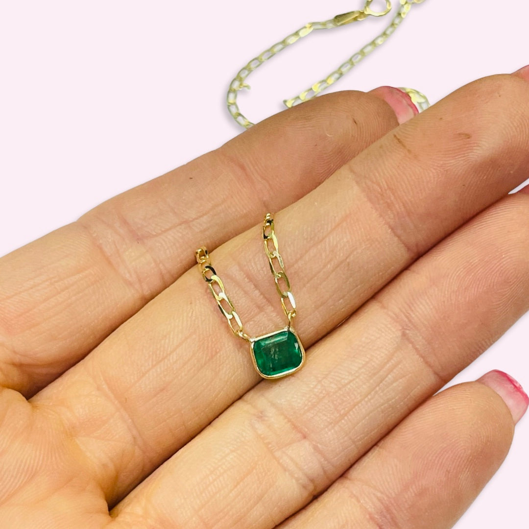 Solitaire Emerald 14K Yellow Gold Curb Chain Necklace