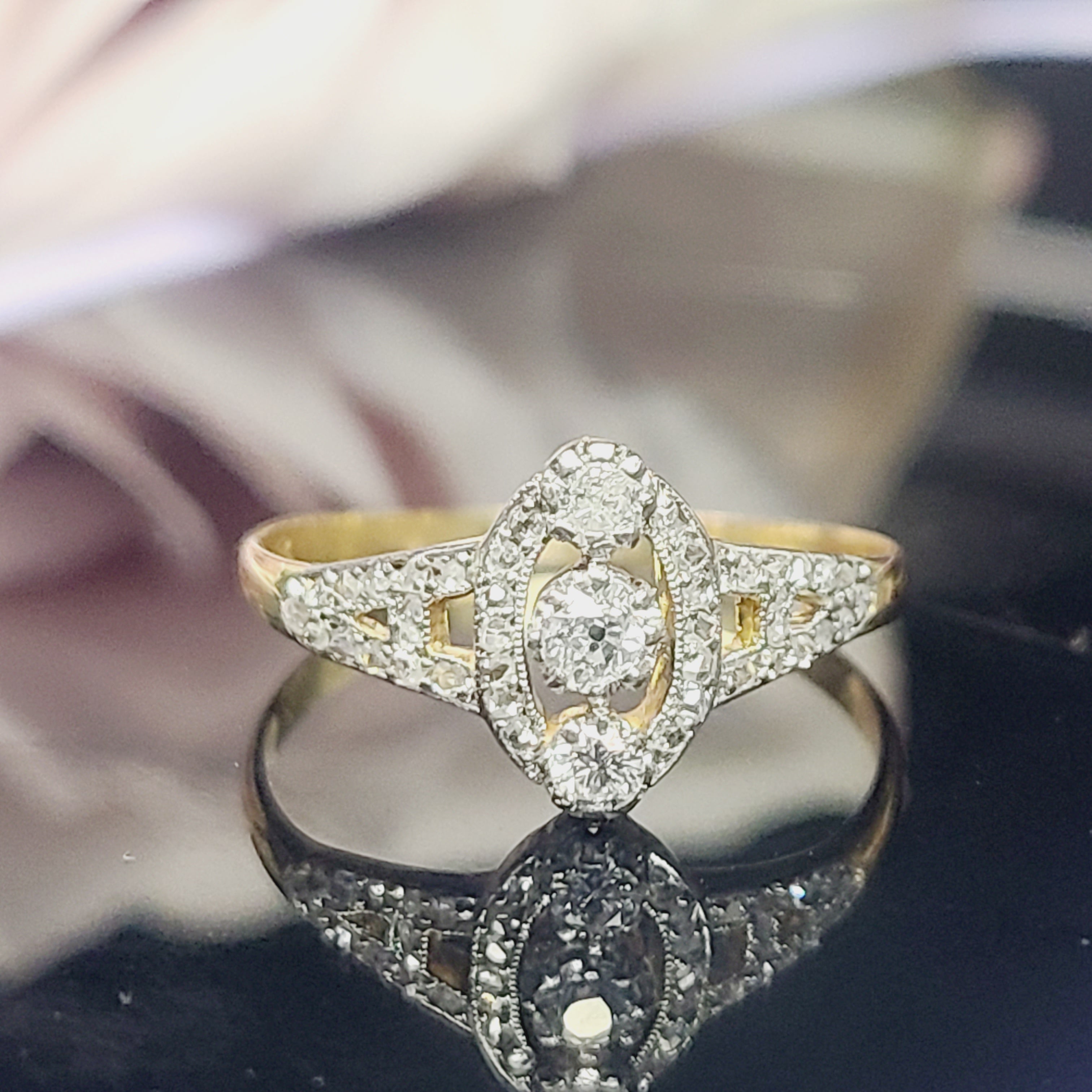 14K Yellow Gold Antique Diamond Ring Size 8.5