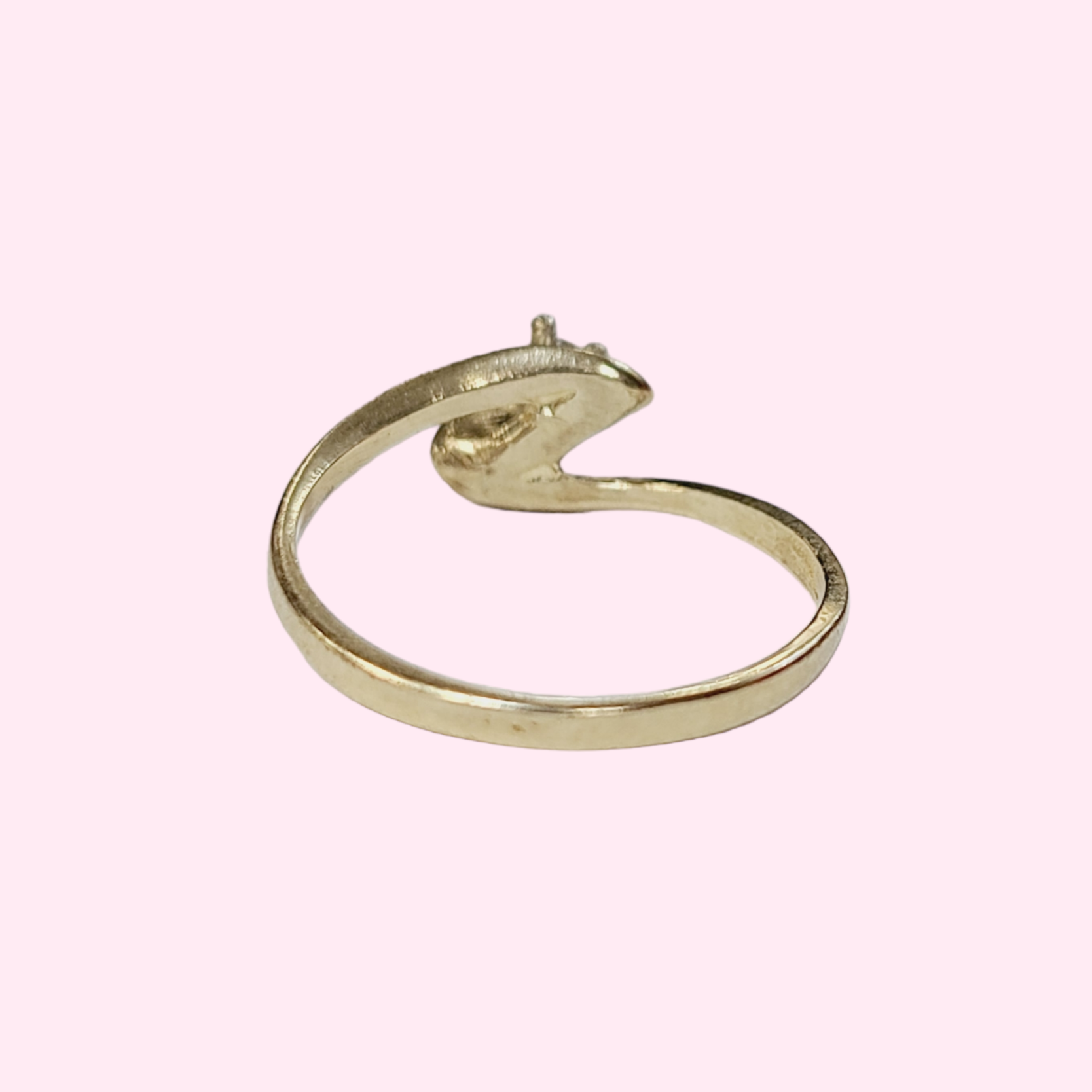 Solid 10K Yellow Gold Diamond Curved Ring Size 6.5
