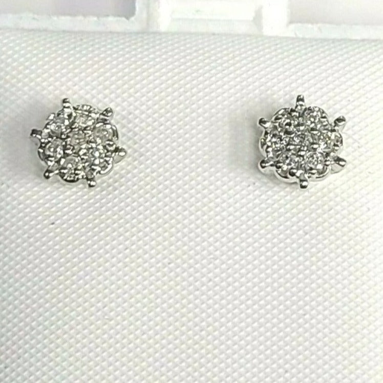 Gorgeous! 14K white Gold Snowflake Studs Diamond Earrings 6X5mm