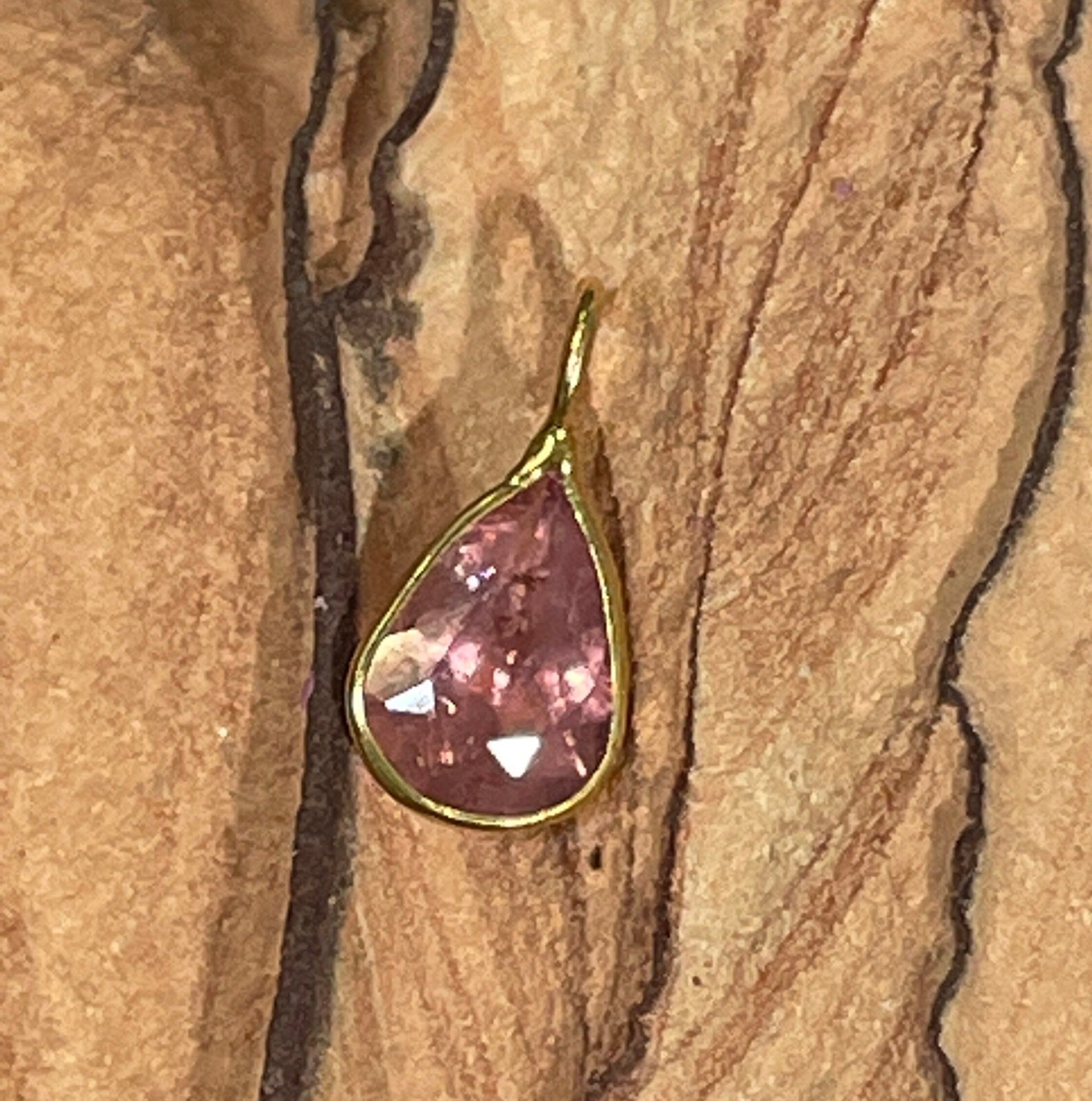 1.7CT Pink Tourmaline Pear Shape in Solid 14K Yellow Gold