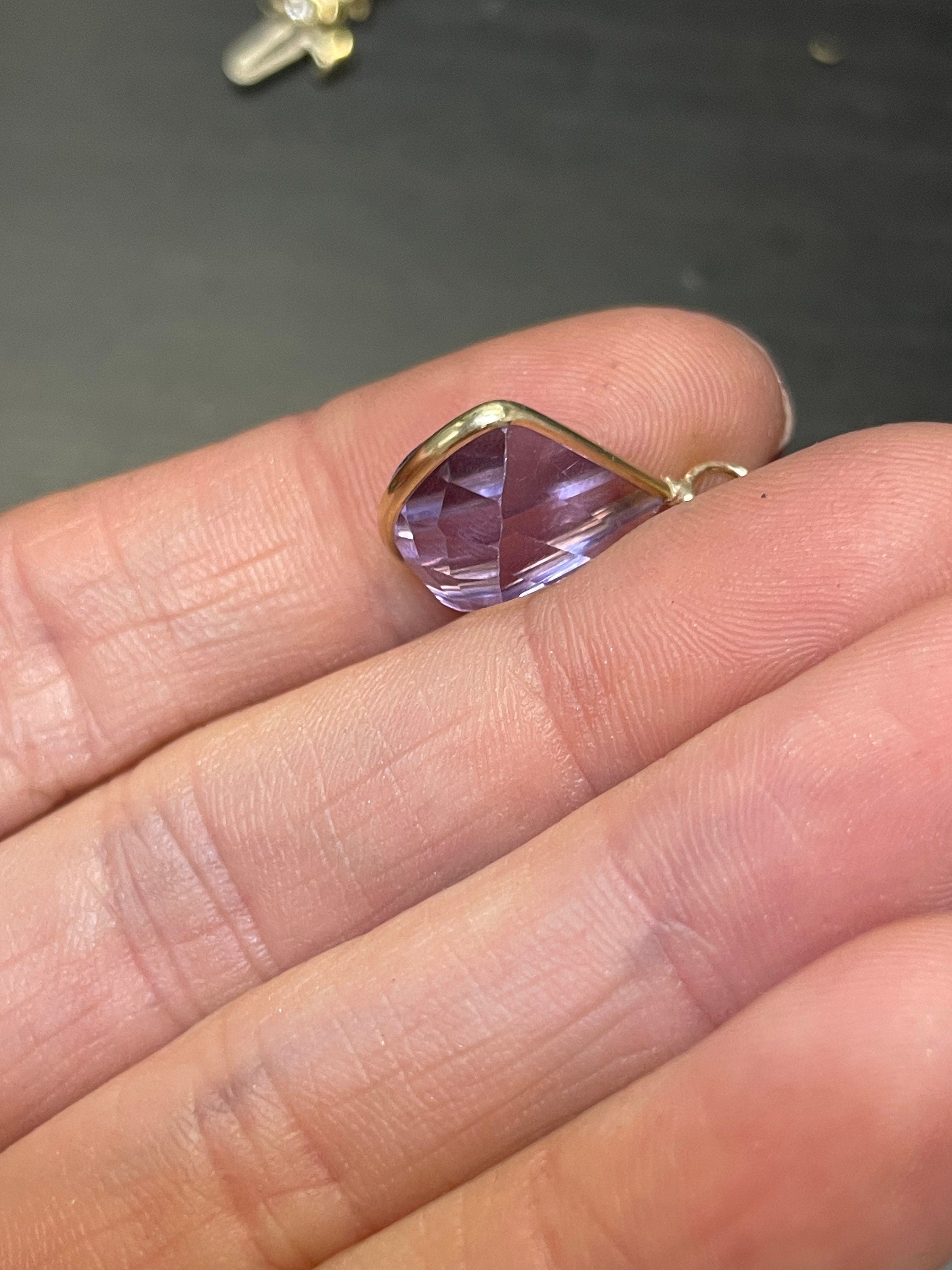 6.3CT Natural Purple Amethyst Gem Charm in Solid 14K Yellow Gold 20x18mm