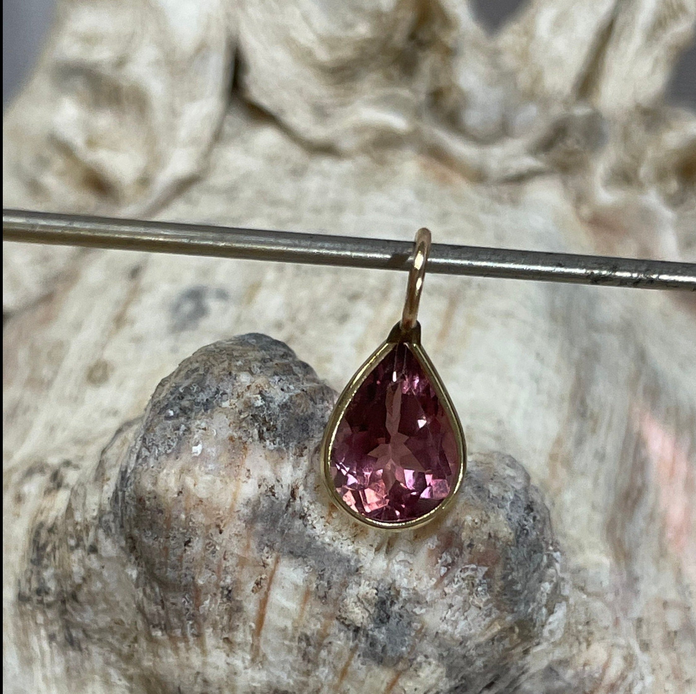 1.6CT Purplish Tourmaline Pear Shape in Solid 14K Yellow Gold