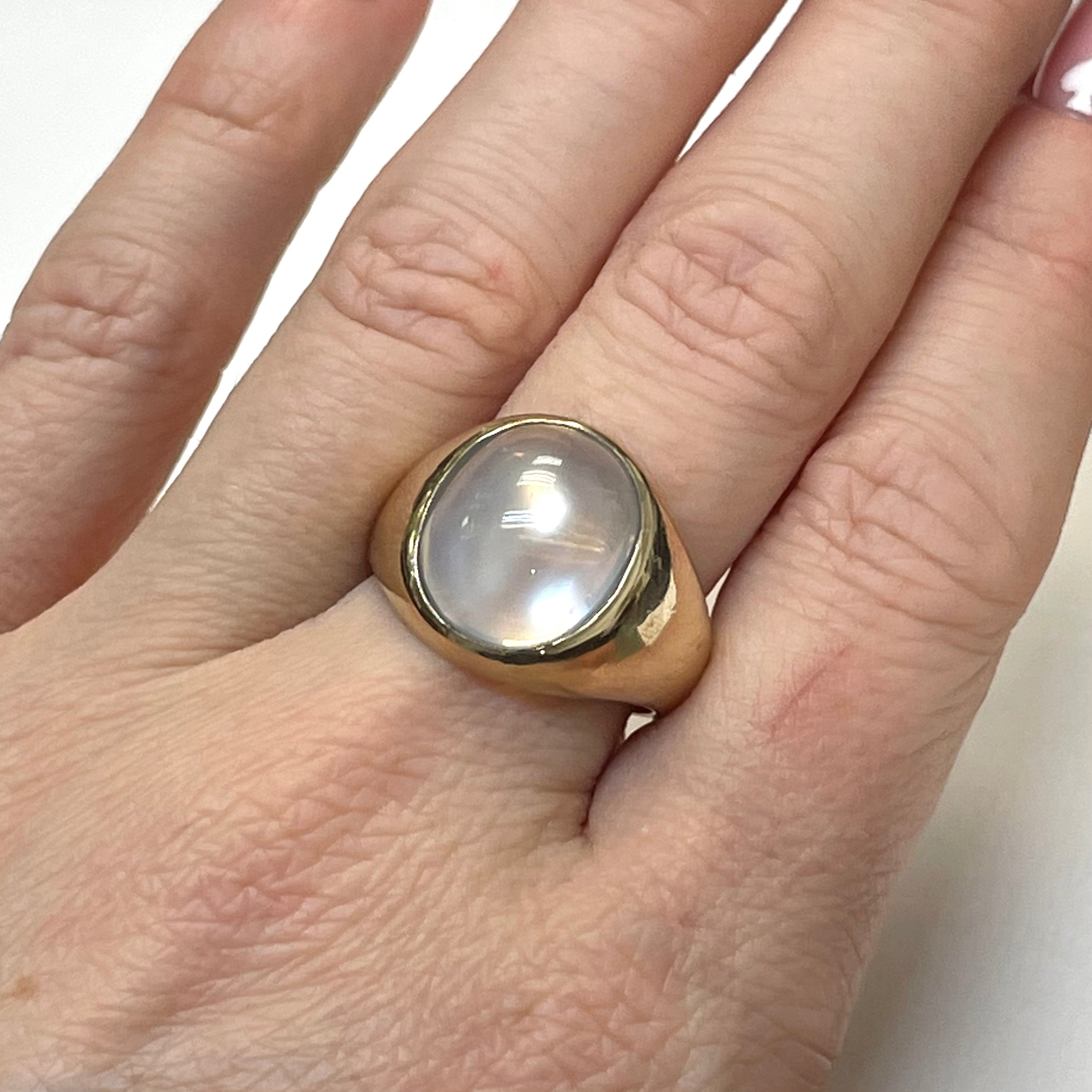 Moonstone Ring 14K Yellow Gold Size 7