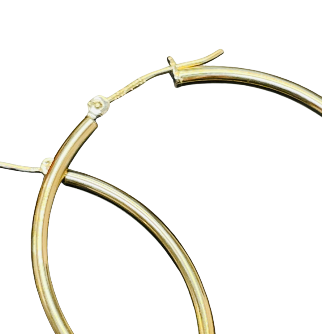 Beautiful New 14K Solid Yellow Gold Hoop Earrings 1.5” 2mm