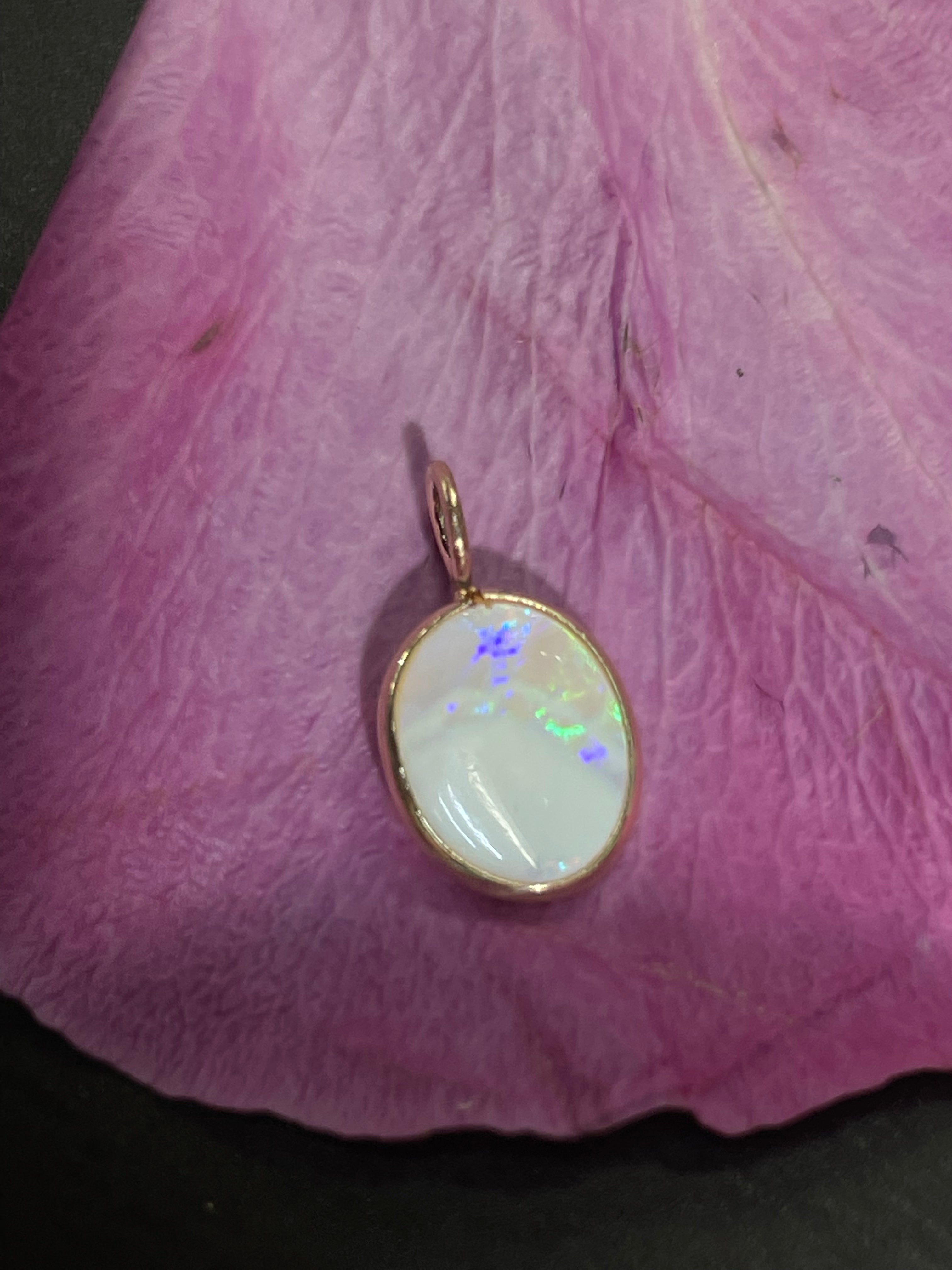 1CT Australian Opal 14K Yellow Gold Pendant Charm