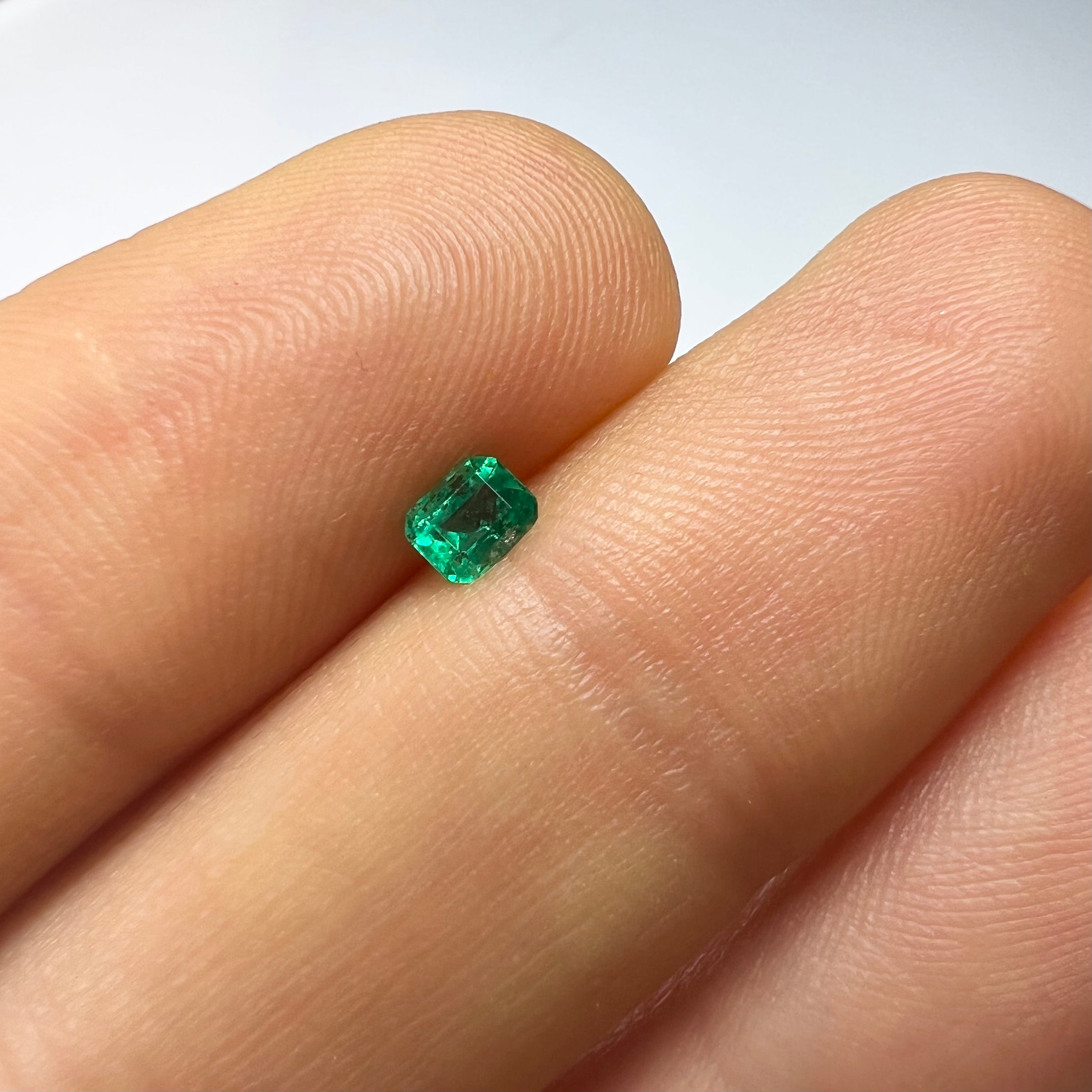 .22CT Loose Colombian Emerald, Emerald Cut 3.94x3.27x2.45mm Earth mined Gemstone