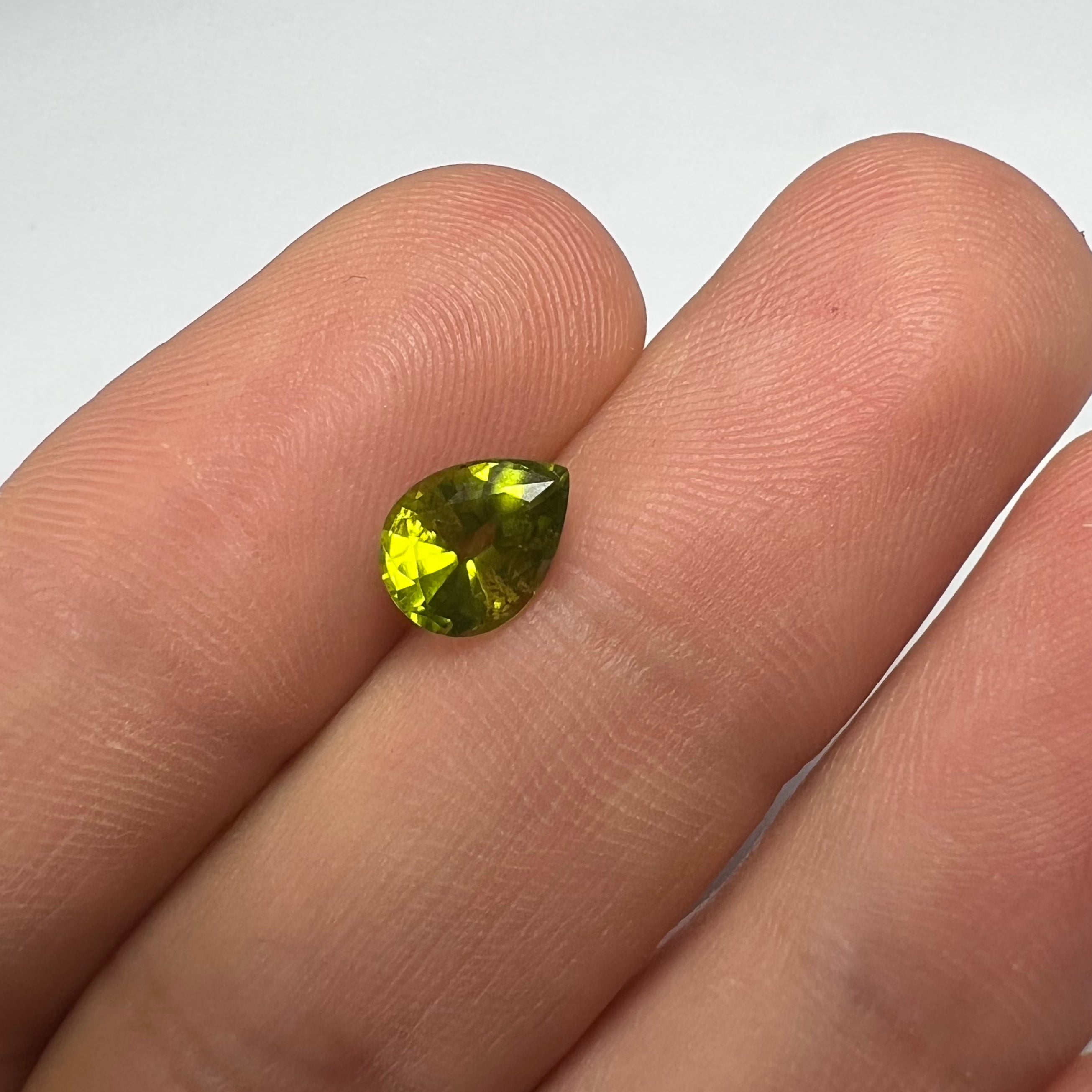 1.40CTW Loose Natural Pear Cut Peridot 8.14x6.14x4.14mm Earth mined Gemstone