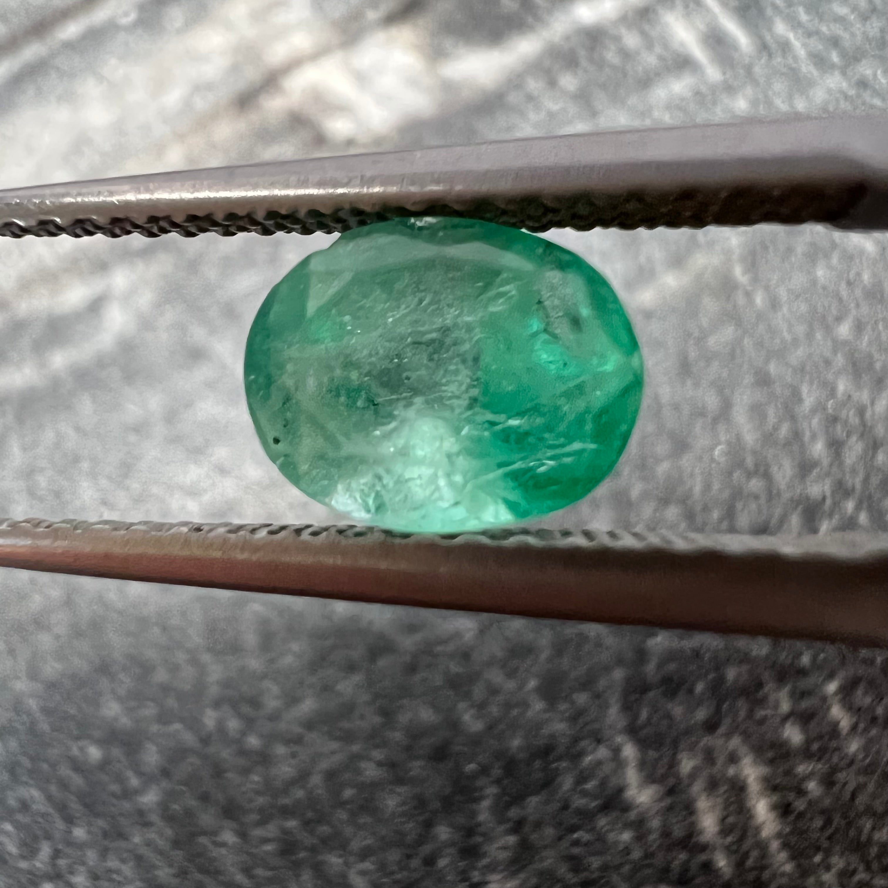 1.34CT Loose Natural Colombian Emerald Oval Shape 7.33x5.86x5.29mm