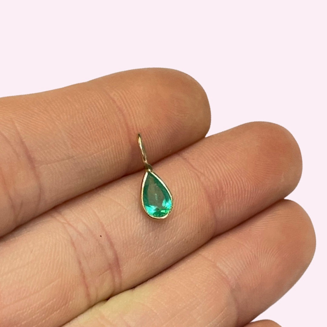 14K Yellow Gold Emerald Pendant Gem Charm