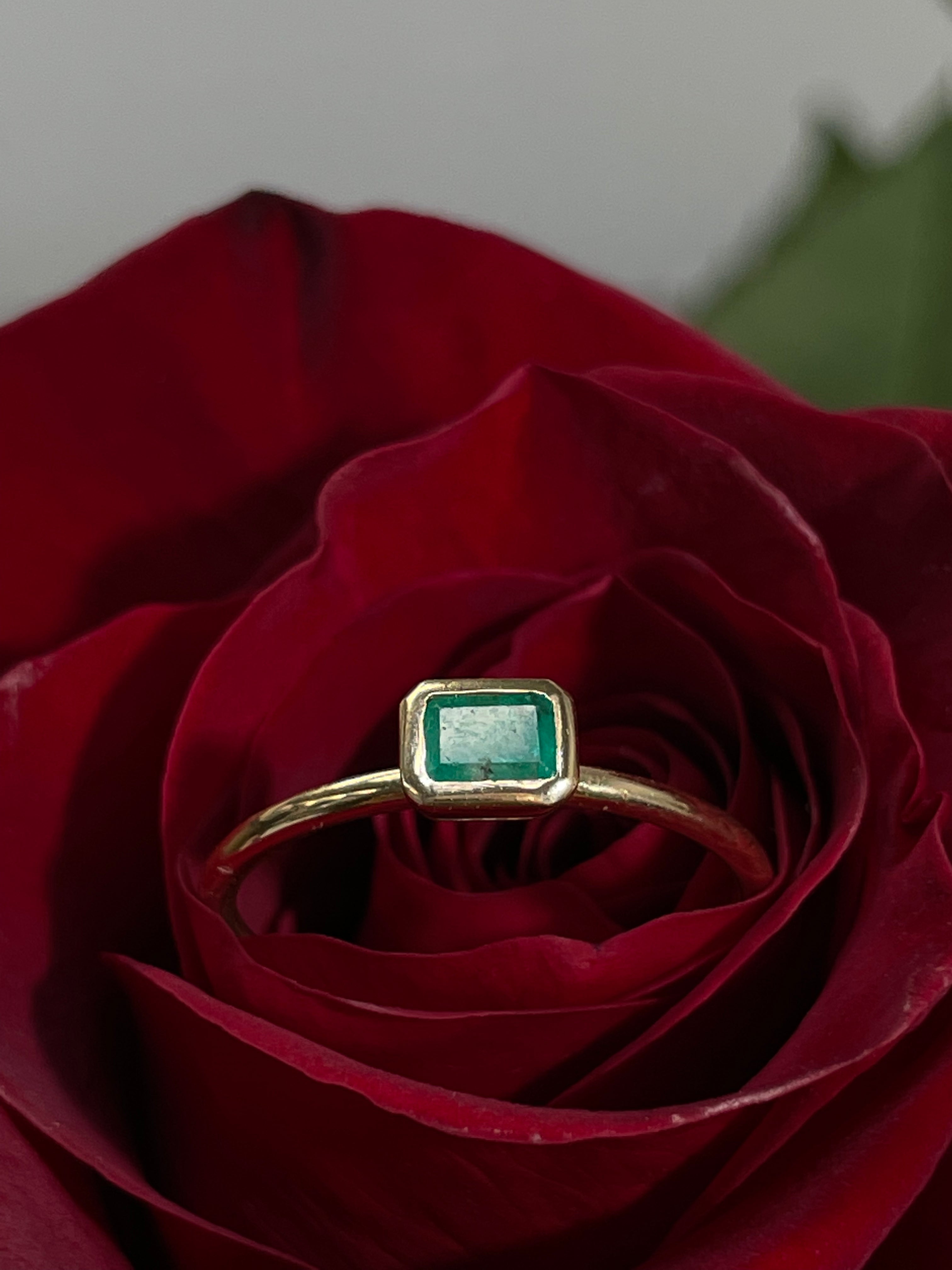 .40CT Natural Colombian Emerald 18K Yellow Gold Ring Size 7
