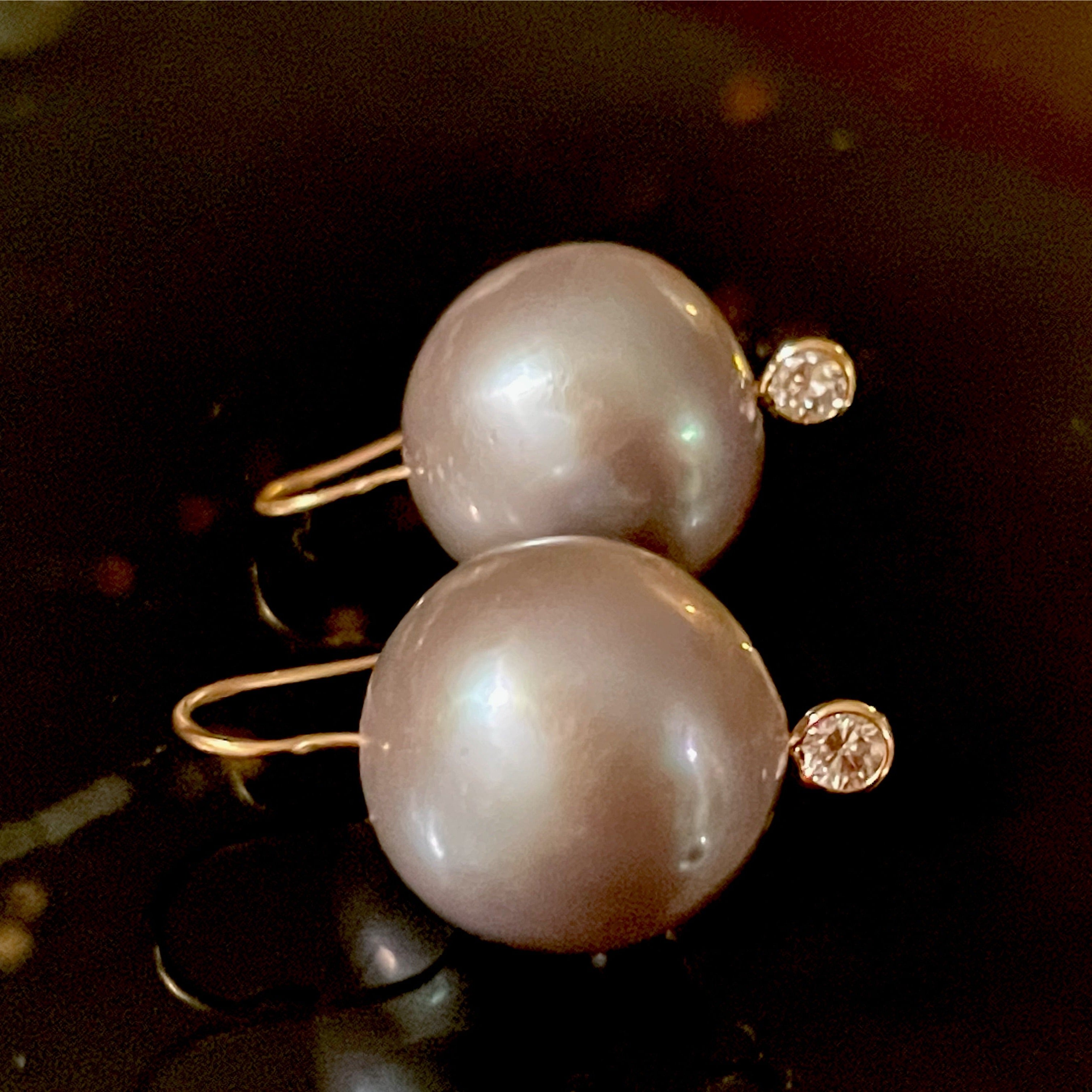 Stunning! 15mm Freshwater Pearl and Diamond 14K Gold Earrings