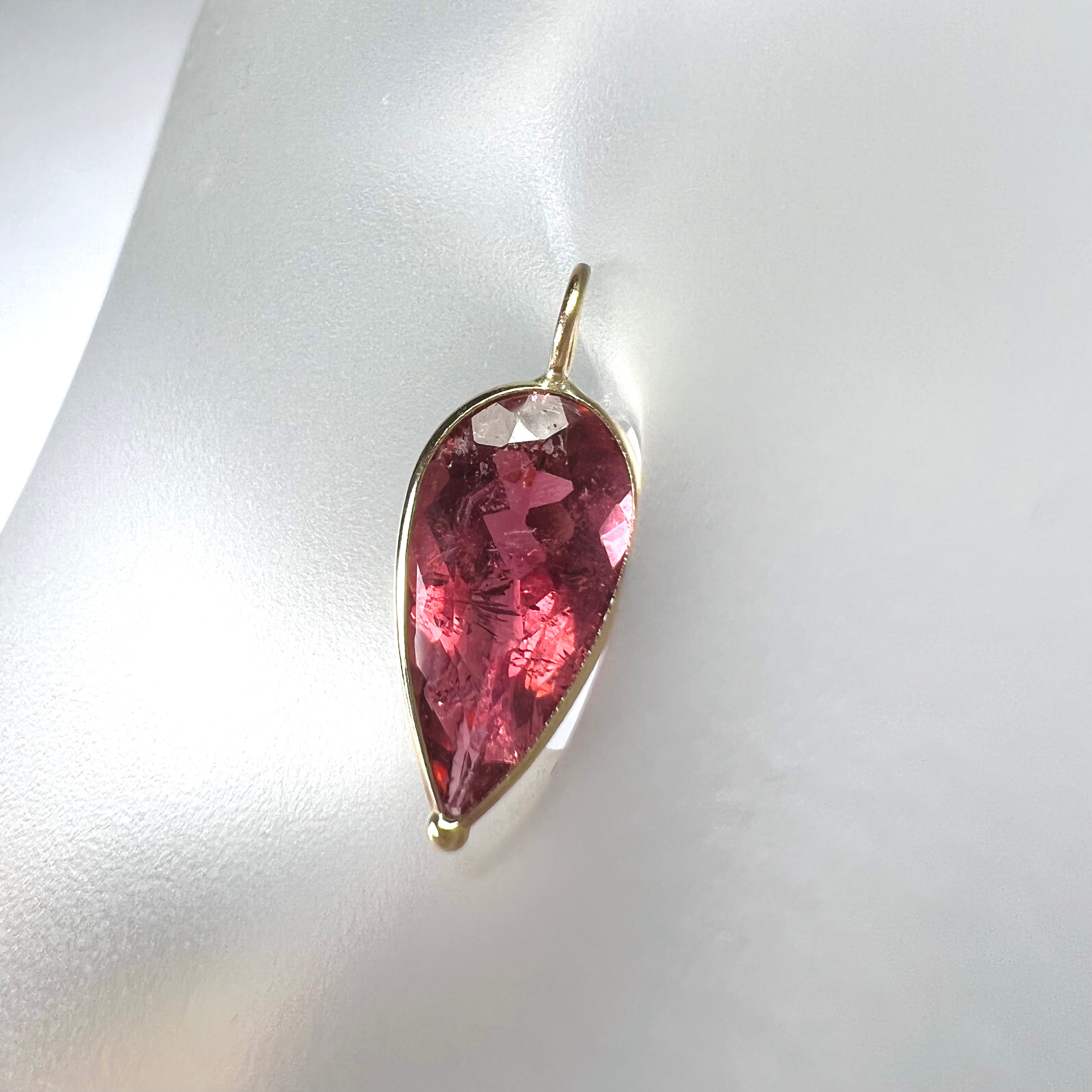 3CT Natural Pink Pear Tourmaline 14K Yellow Gold Pendant Charm 20x8mm