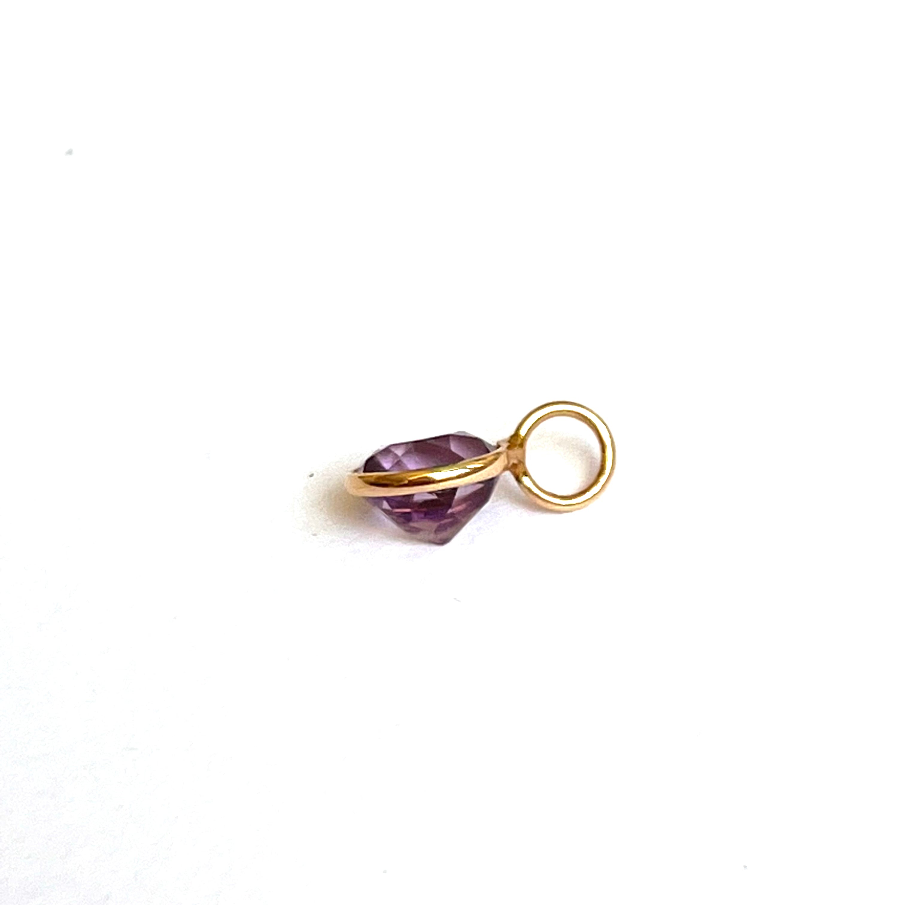 .72ct Natural Round Amethyst 14K Yellow Gold Pendant Charm 11x6mm