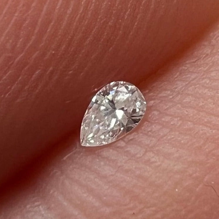 .04CT Pear Diamond J VS2 3.00x1.94x1.17mm Natural Earth mined