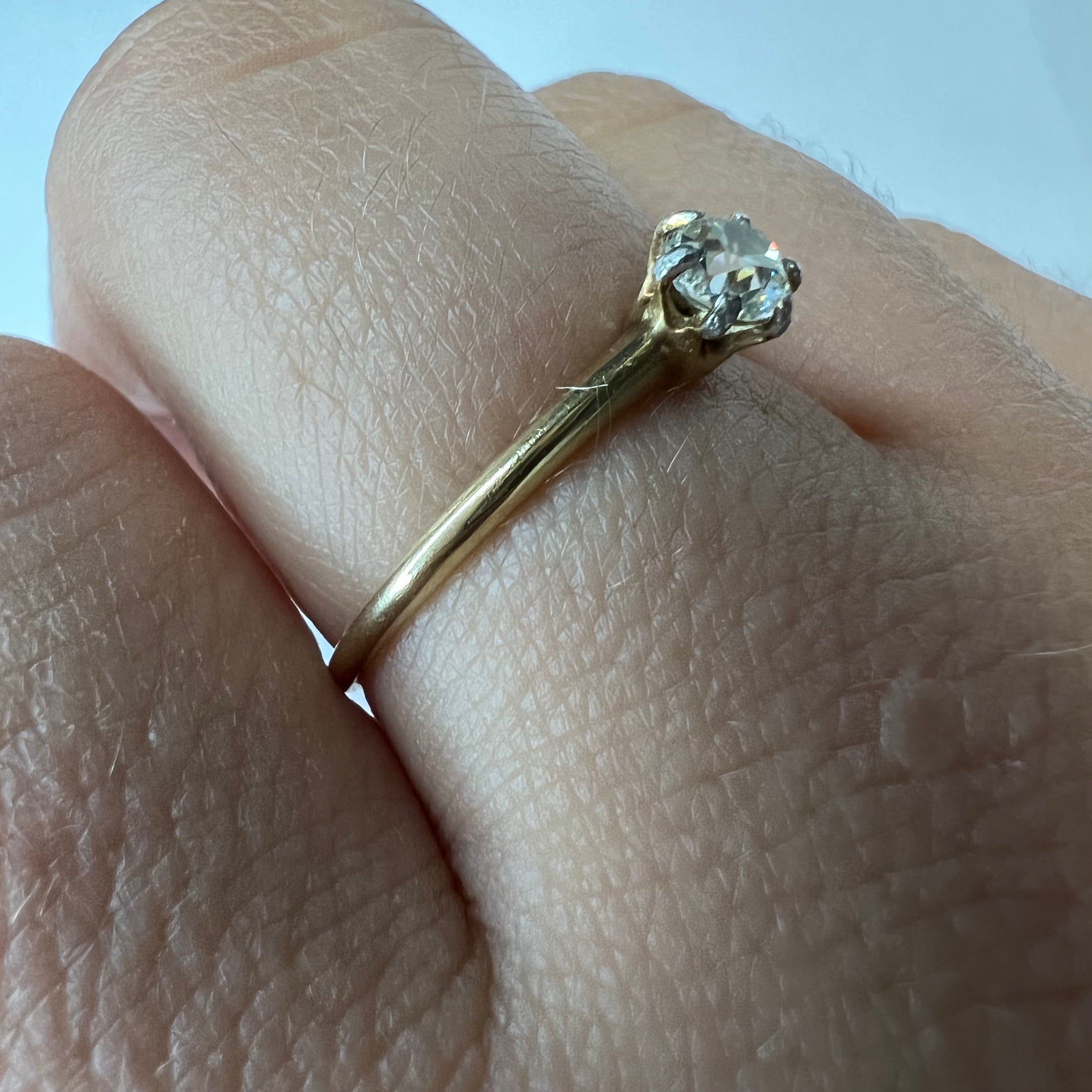 Solid 14K Yellow Gold Solitaire Diamond Ring Band Size 8.25