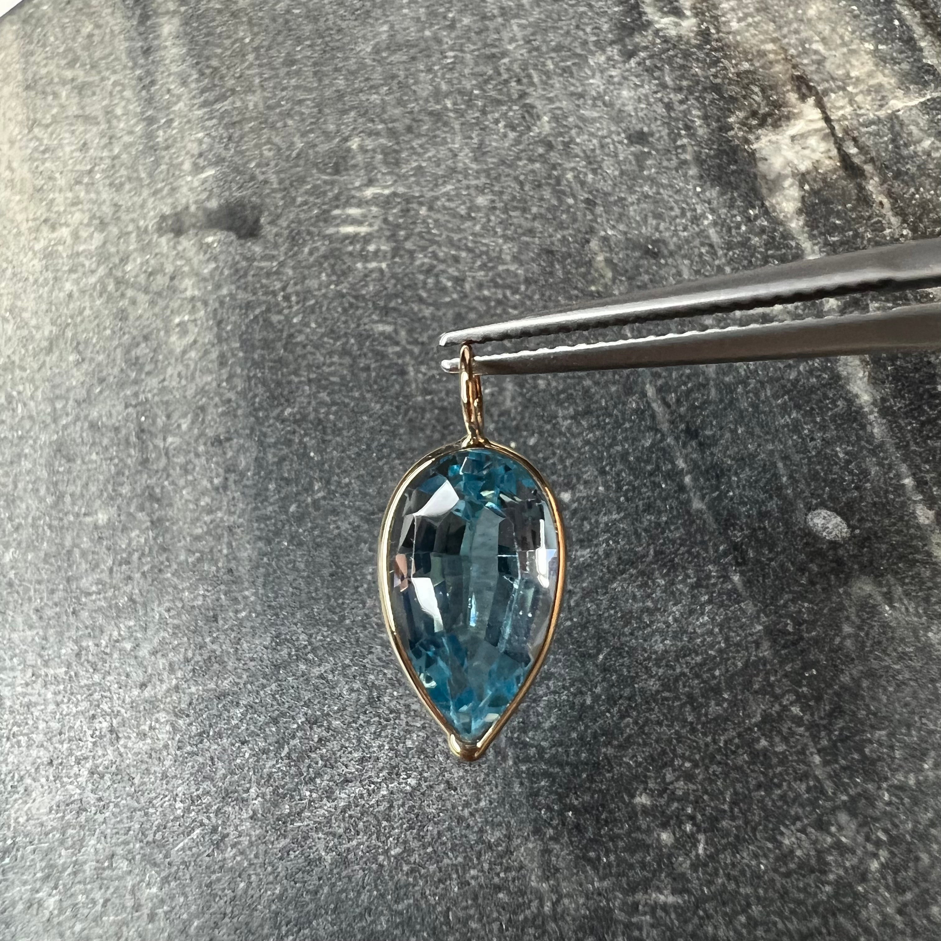 5CT Natural Blue Pear Topaz 14K Yellow Gold Pendant Charm 19x8.5mm