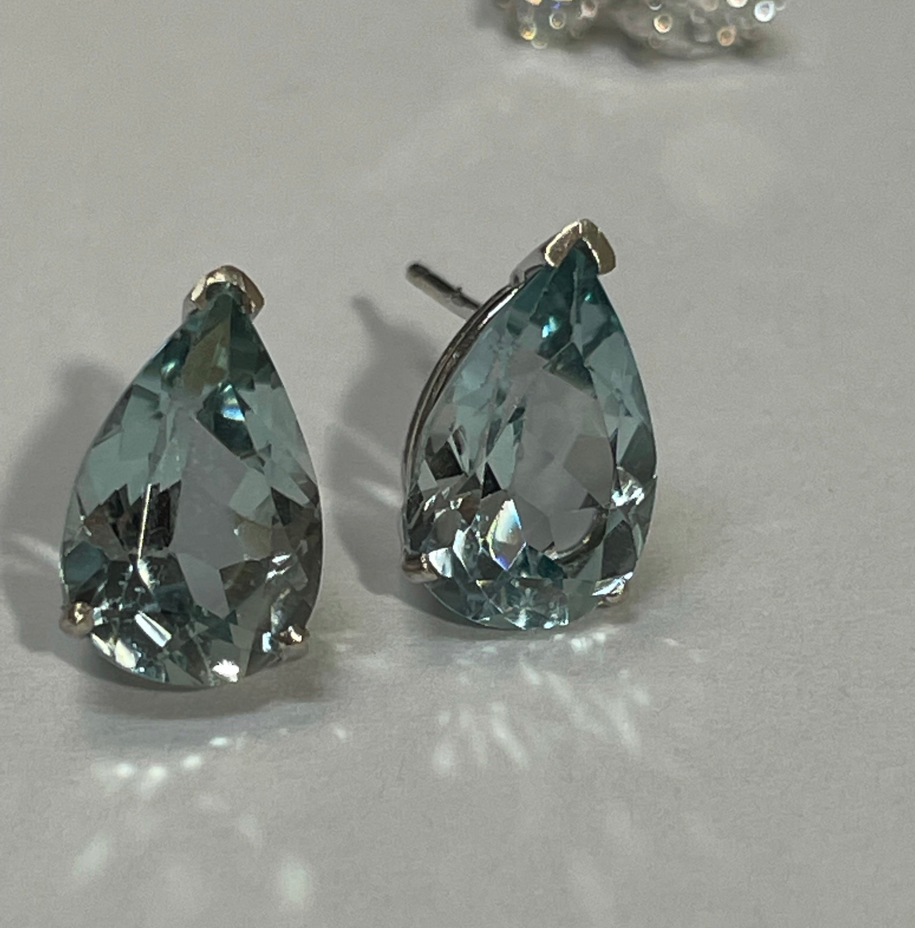 5CT Natural Blue Topaz Pear Shapes Earring Studs 14K White Gold