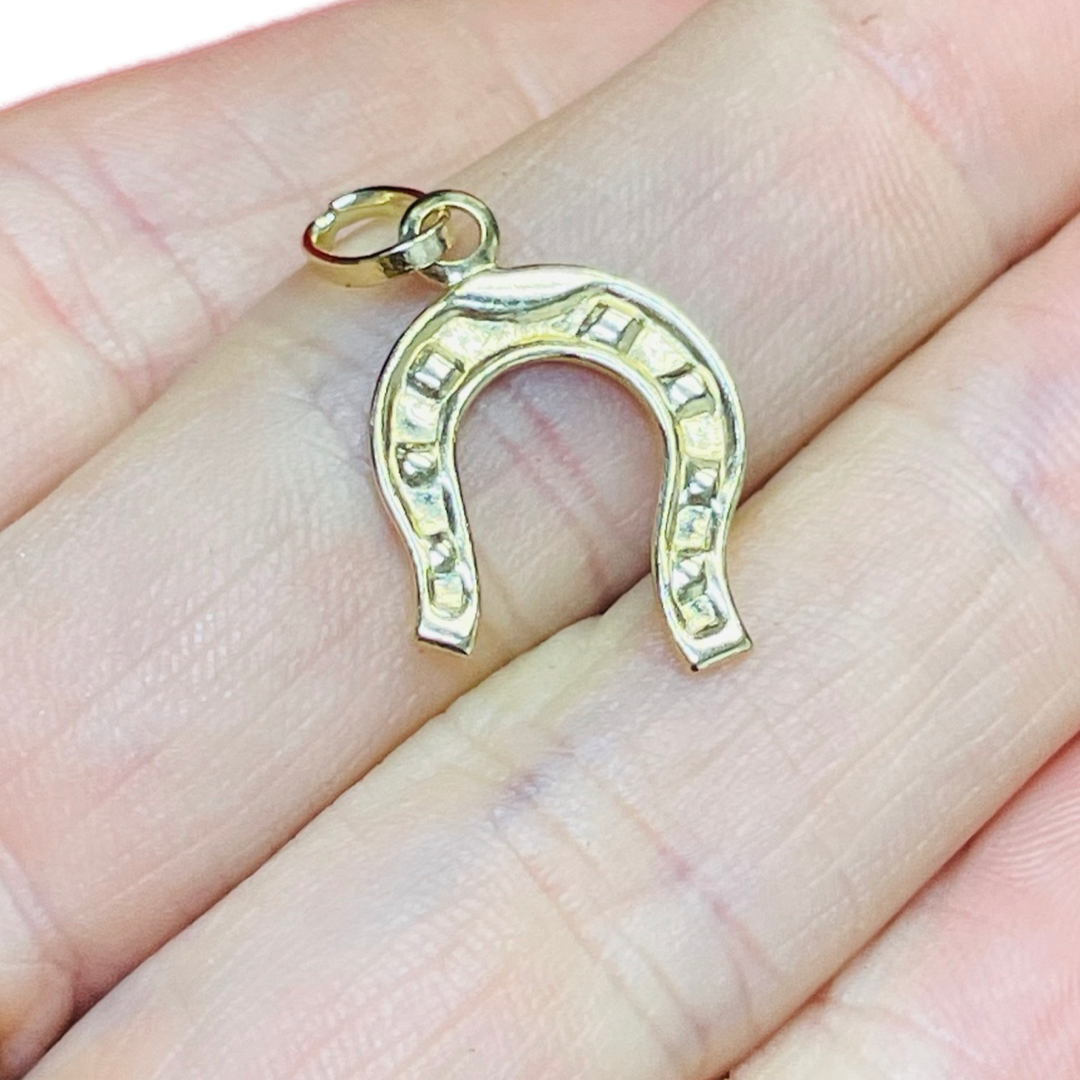 Lucky Horsehoe 14K Yellow Gold Charm Pendant