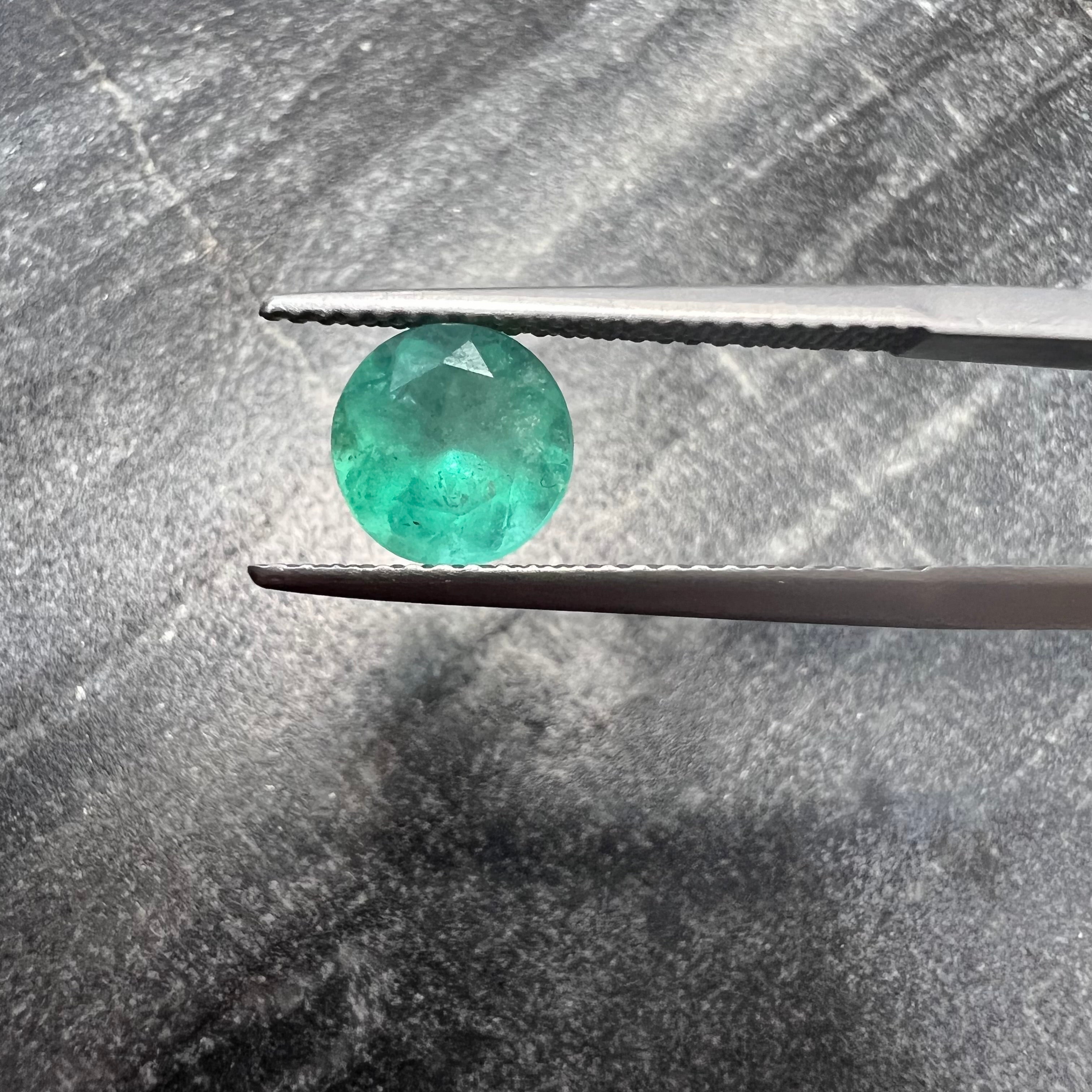 1.17CT Loose Natural Colombian Emerald Brilliant Cut Round Shape 7.11x4.37mm