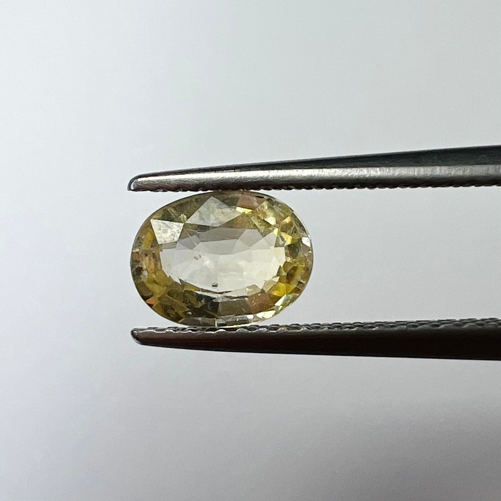 1.29CTW Loose Light Yellow Oval Sapphire 7.50x5.58x3.20mm Earth mined Gemstone