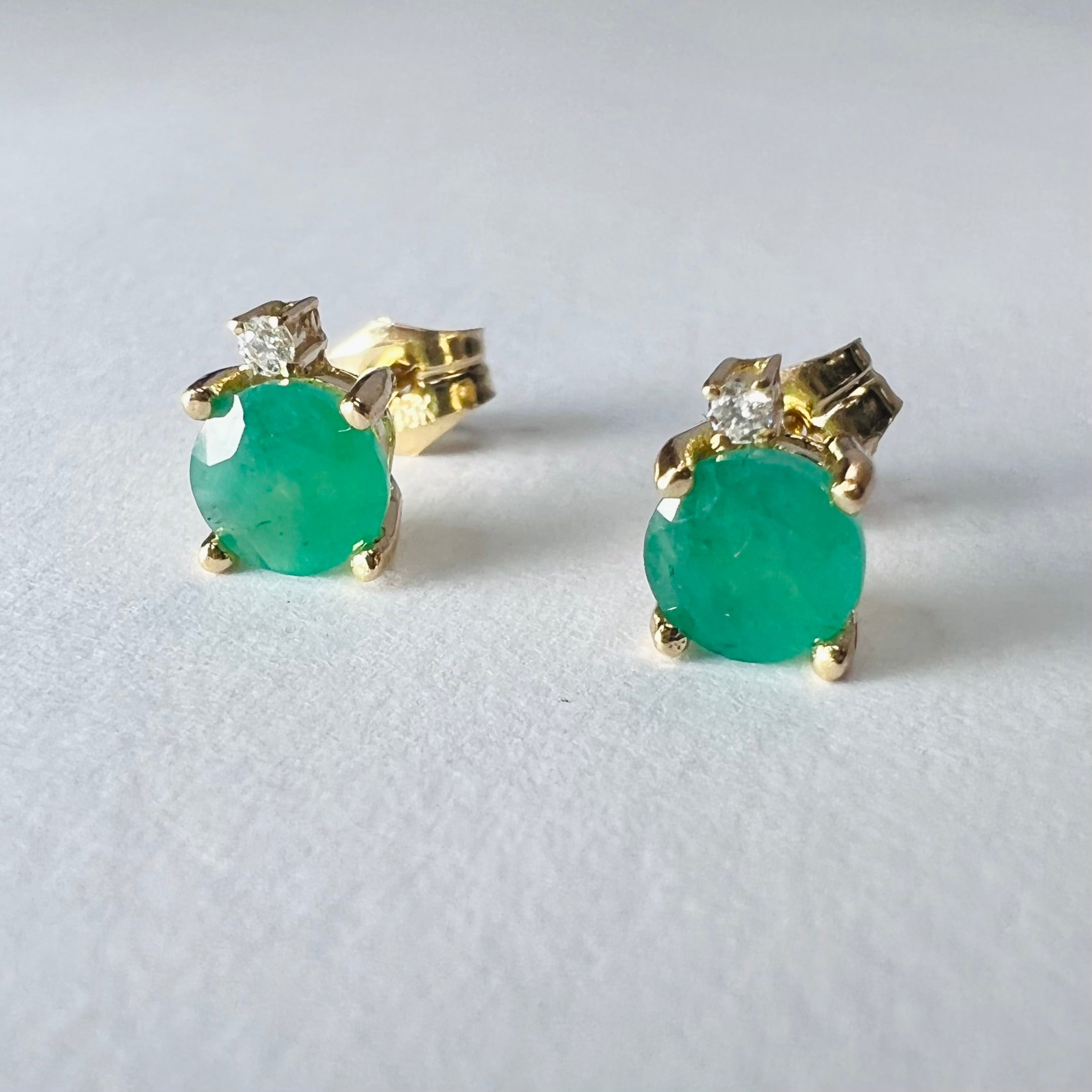 Solid 18K Yellow Gold Emerald and Diamond Stud Earrings 6x4.5mm