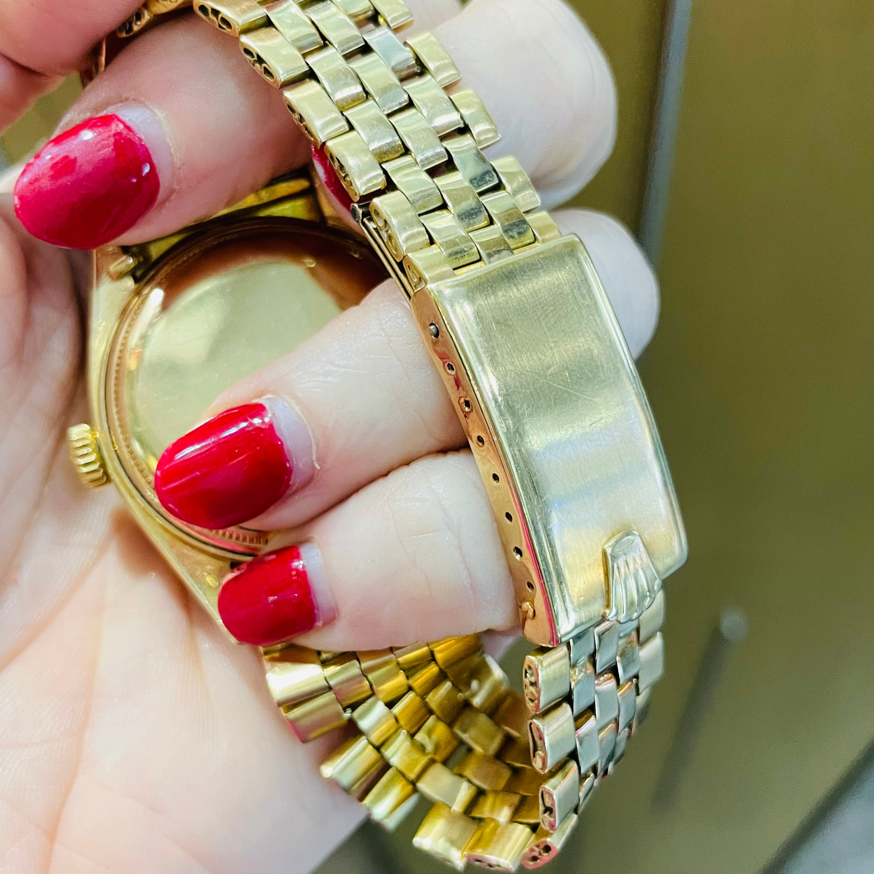 Solid 18K Yellow Gold Rolex Vintage Watch