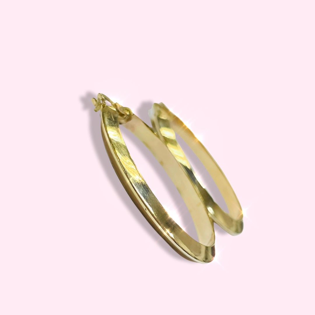 .80” 3mm 10K Yellow Gold Knife’s Edge Round Hoop Earrings