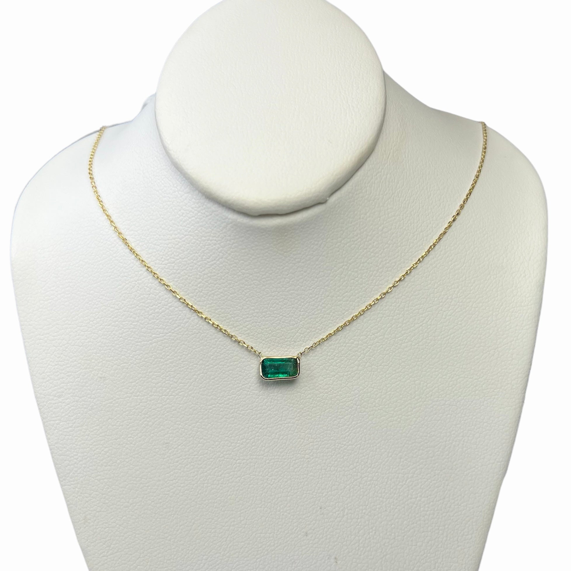 .60ct Emerald 18" 14K Yellow Gold Cable Chain Necklace