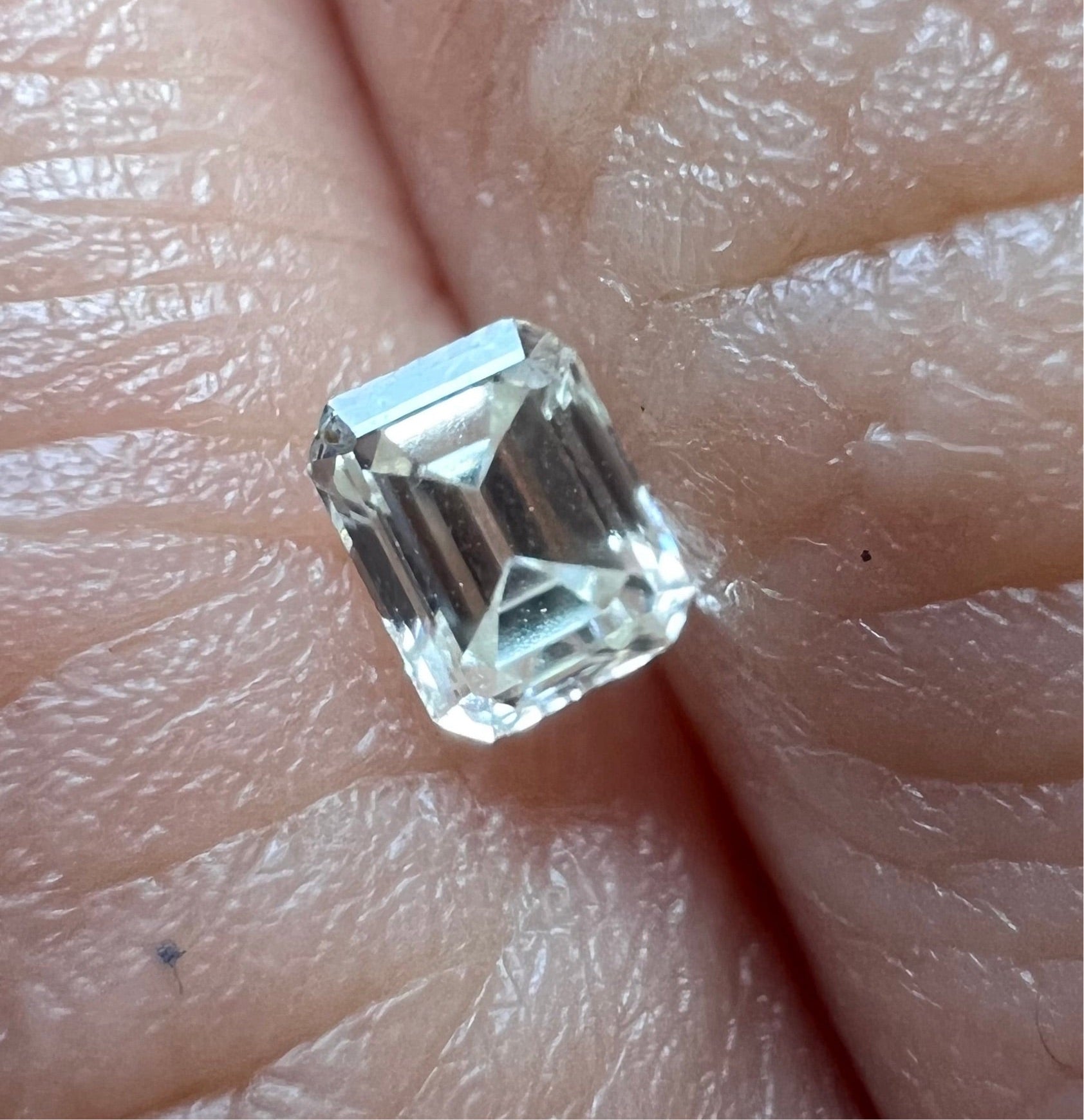 .265CT Emerald Cut Diamond L VS2 4.13x3.30x2.11mm Natural Earth mined