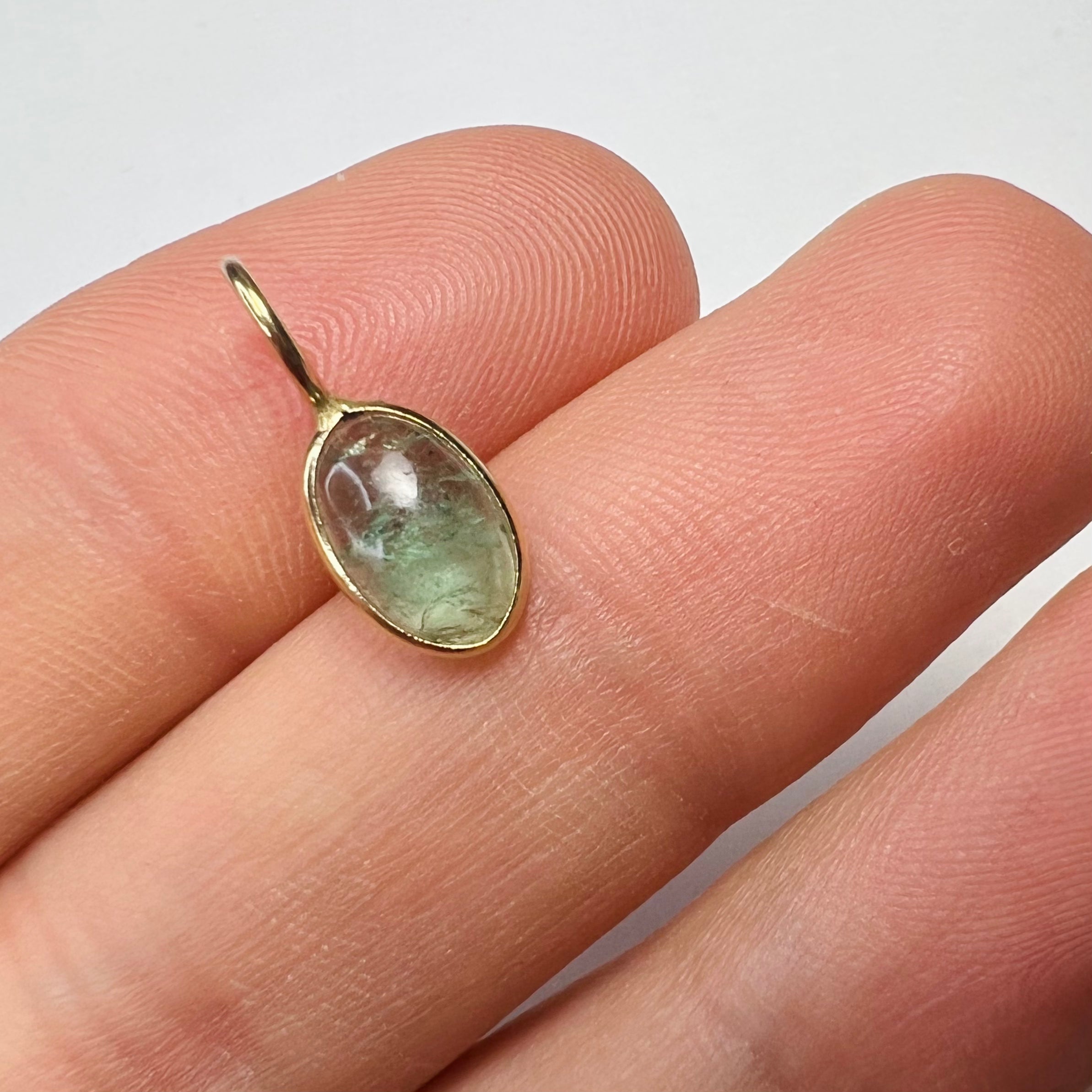 1.28CT Colombian Oval Cabochon Emerald 14K Yellow Gold Pendant Charm 15.8x6.5mm