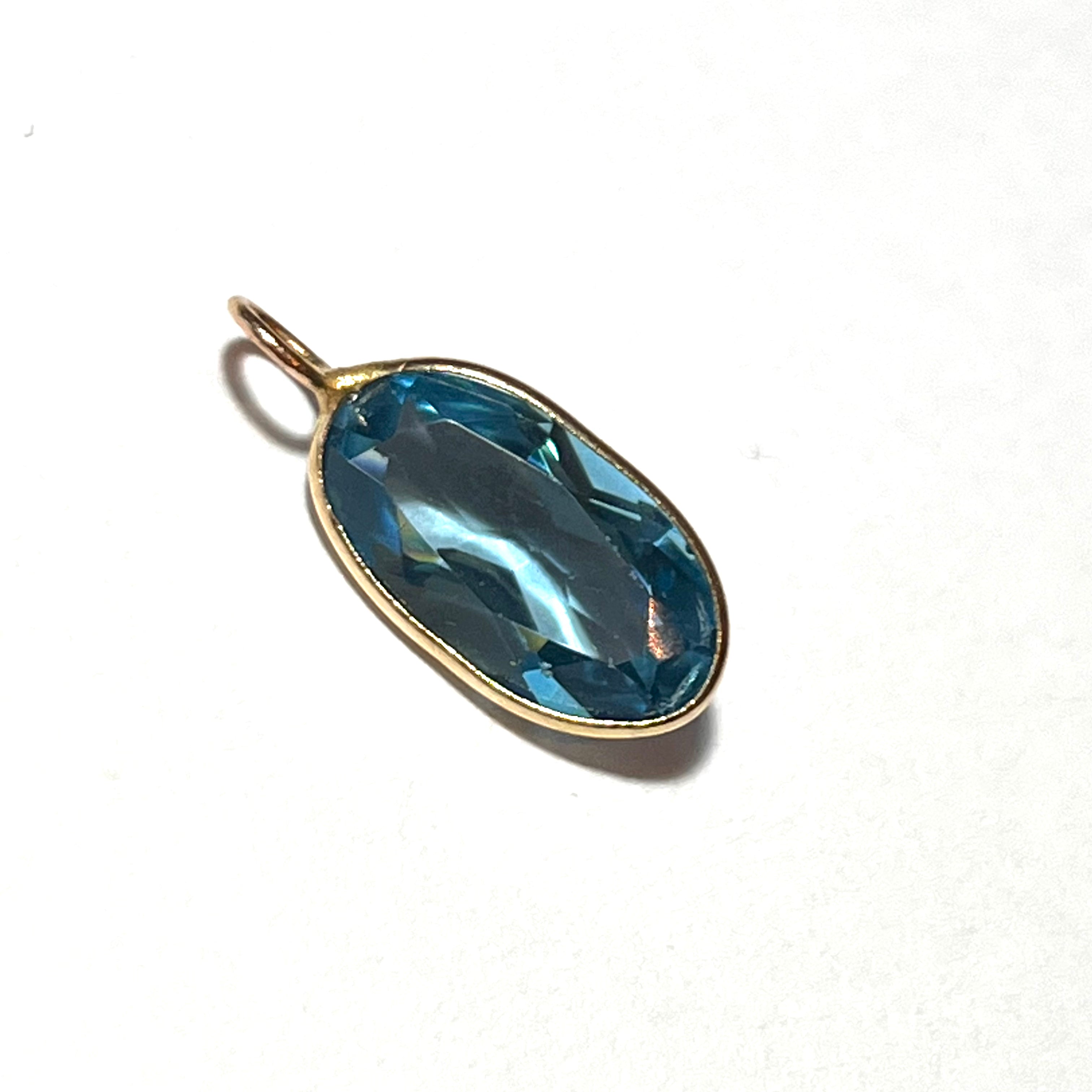 4ct Natural Oval Blue Topaz 14K Yellow Gold Pendant Charm