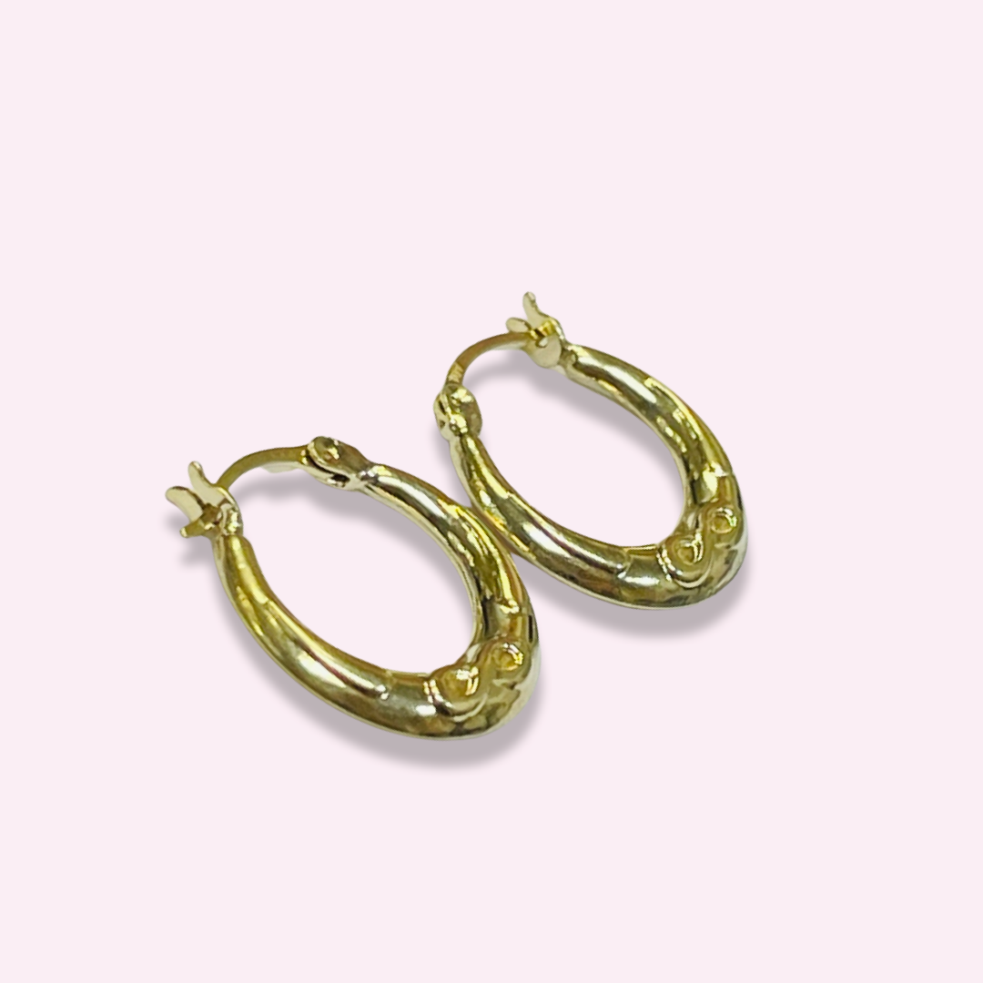 .65” Tapered Infinity Pattern Hoop Earrings