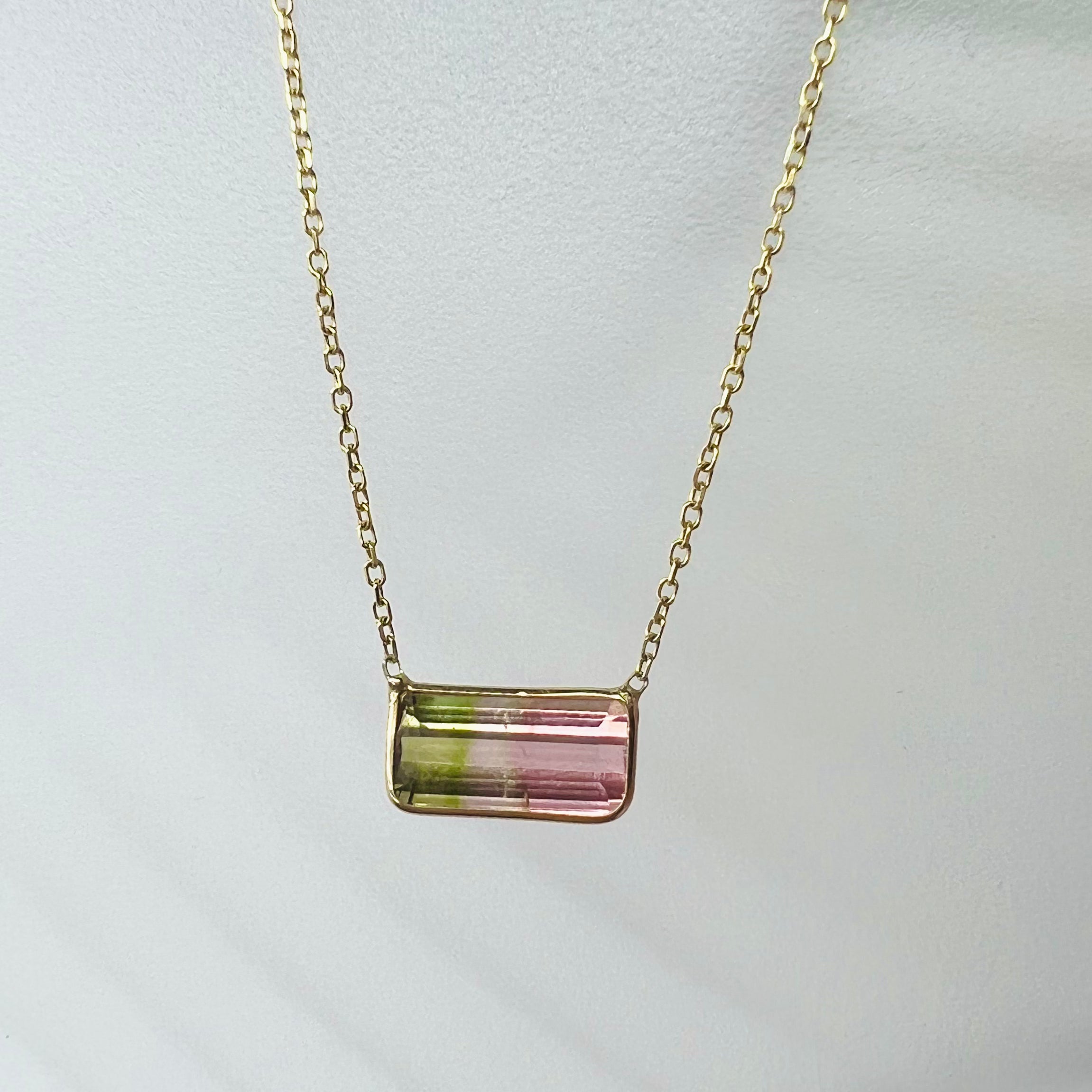 Watermelon Tourmaline 18" 14K Yellow Gold Cable Chain Necklace