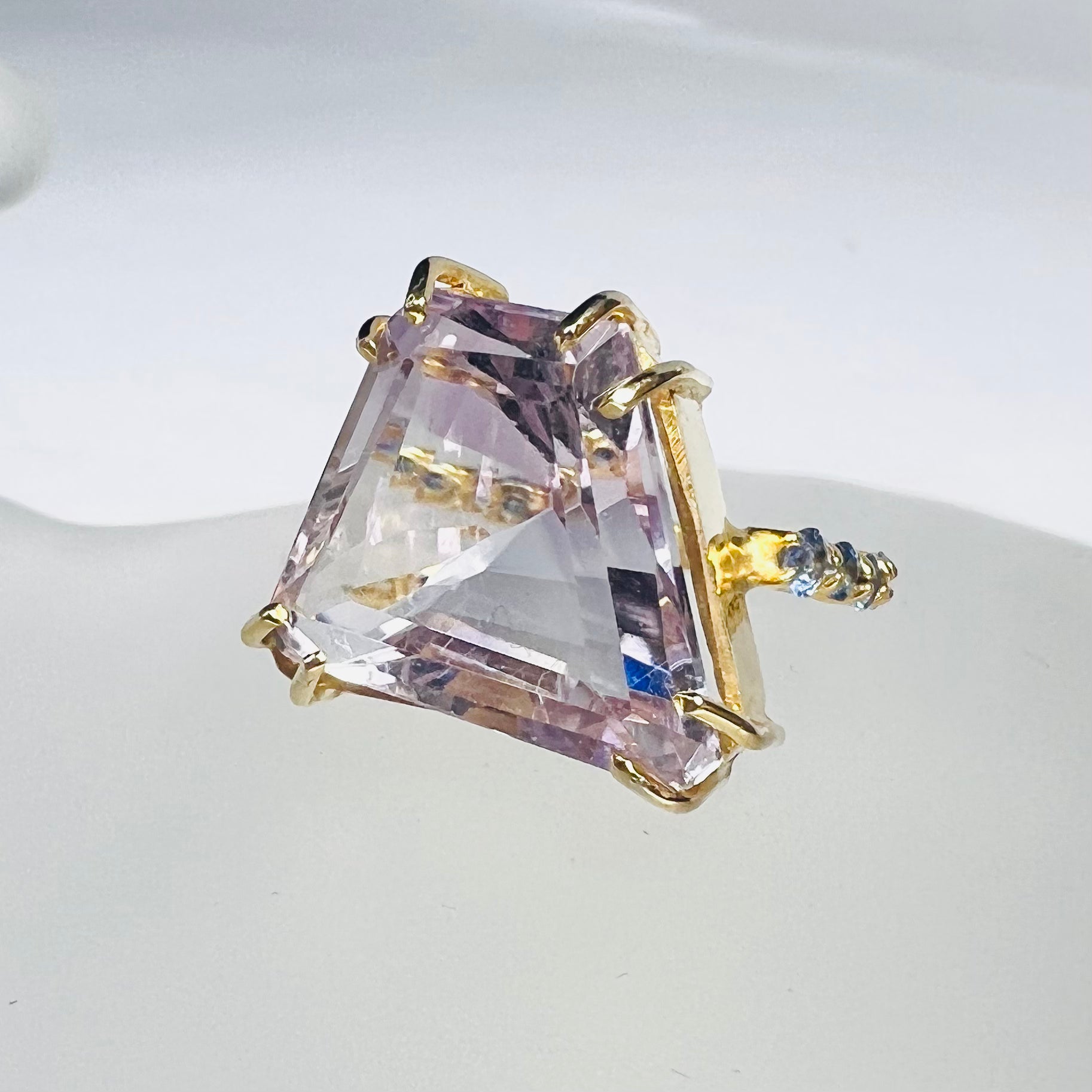 Solid 14K Yellow Gold Large Tapered Kunzite and Sapphire Eternity Ring Size 5