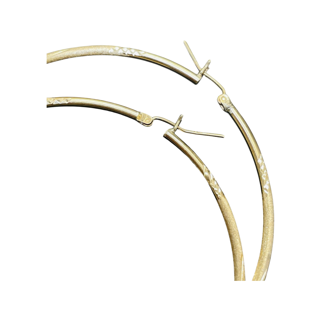 Beautiful New 14K Solid Yellow Gold Diamond Cut Hoop Earrings 2.5” 2mm