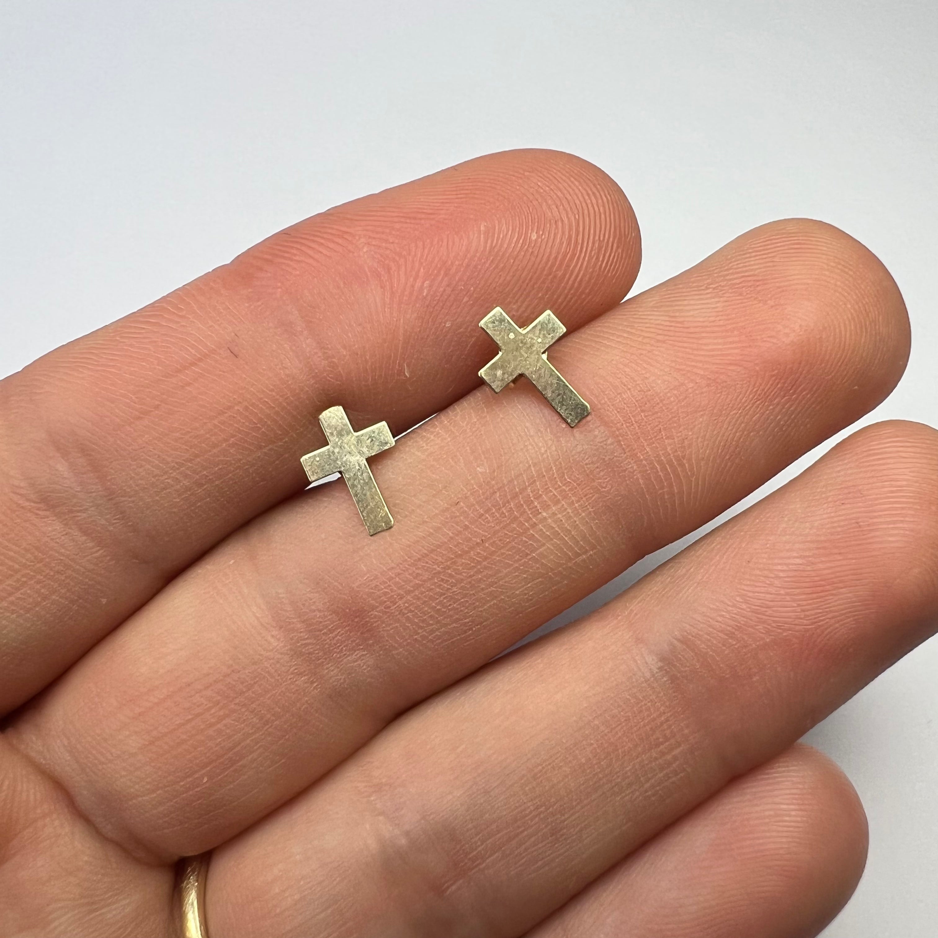 Solid 14k Yellow Gold Simple Flat Cross Push Back Earring Studs 9X6mm