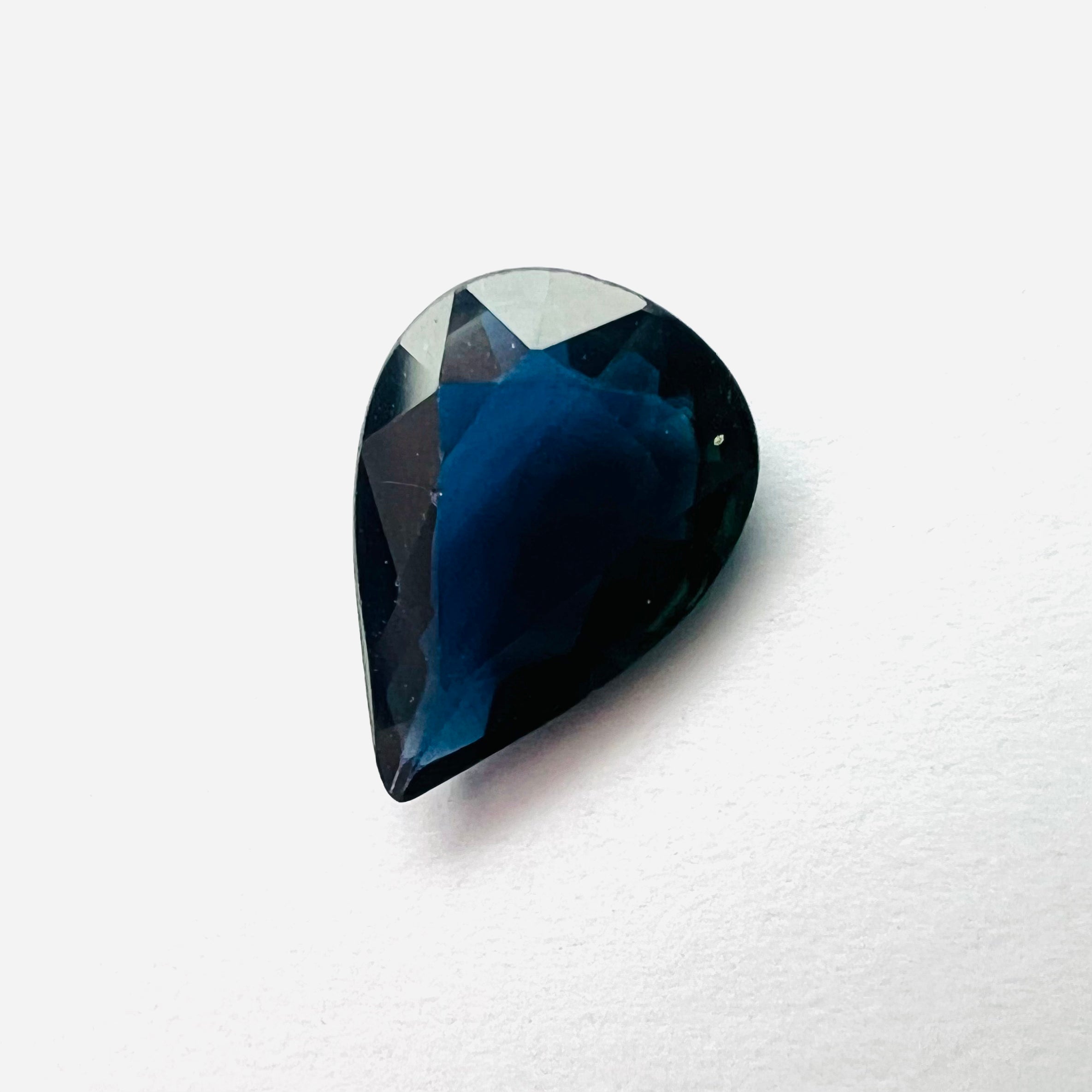 .96CTW Loose Pear Shape Sapphire 8.1x5.6x2.5mm Earth mined Gemstone
