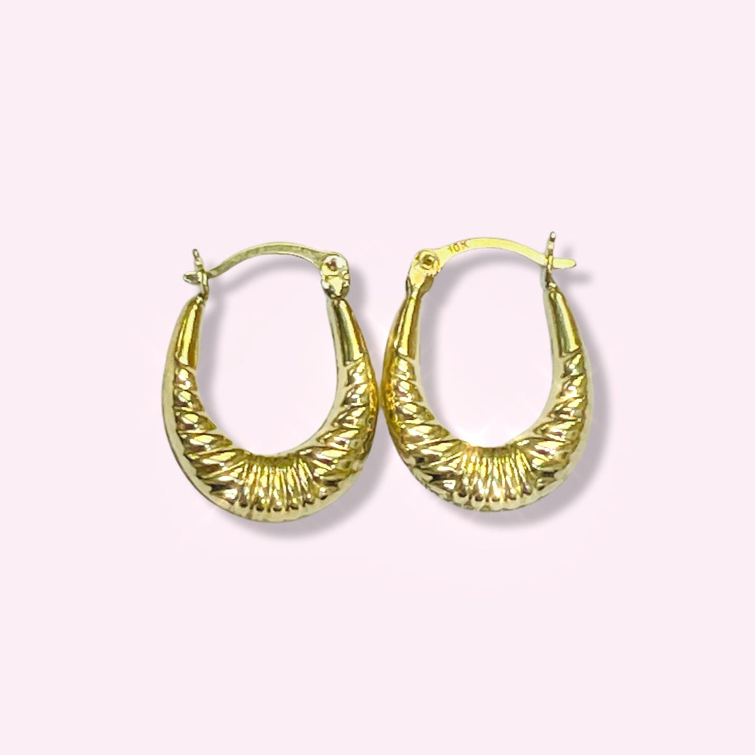 .75” 10K Yellow Gold Oval Croissant Shrimp Hoop Earrings
