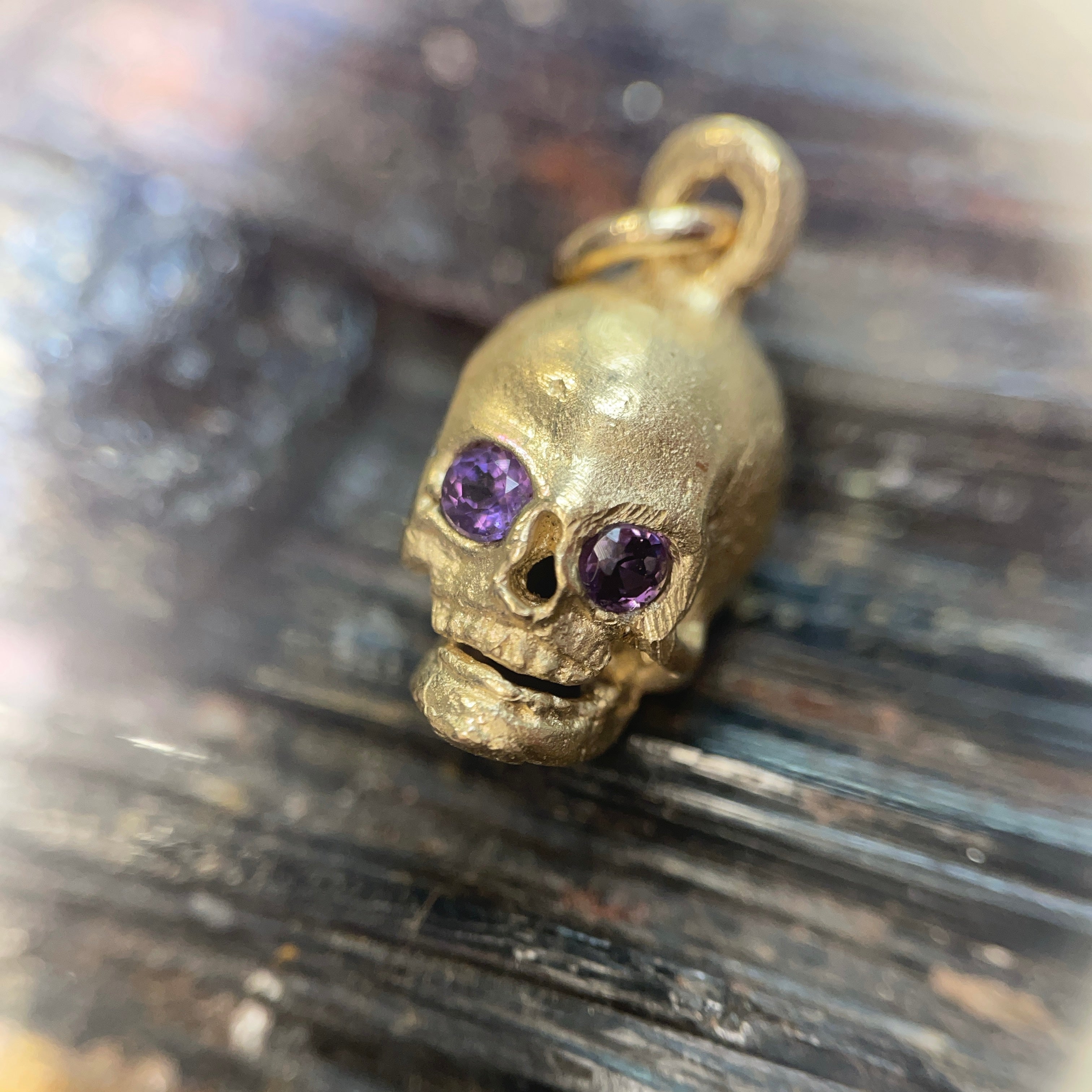 Solid 18K Small Amethyst Skull Charm