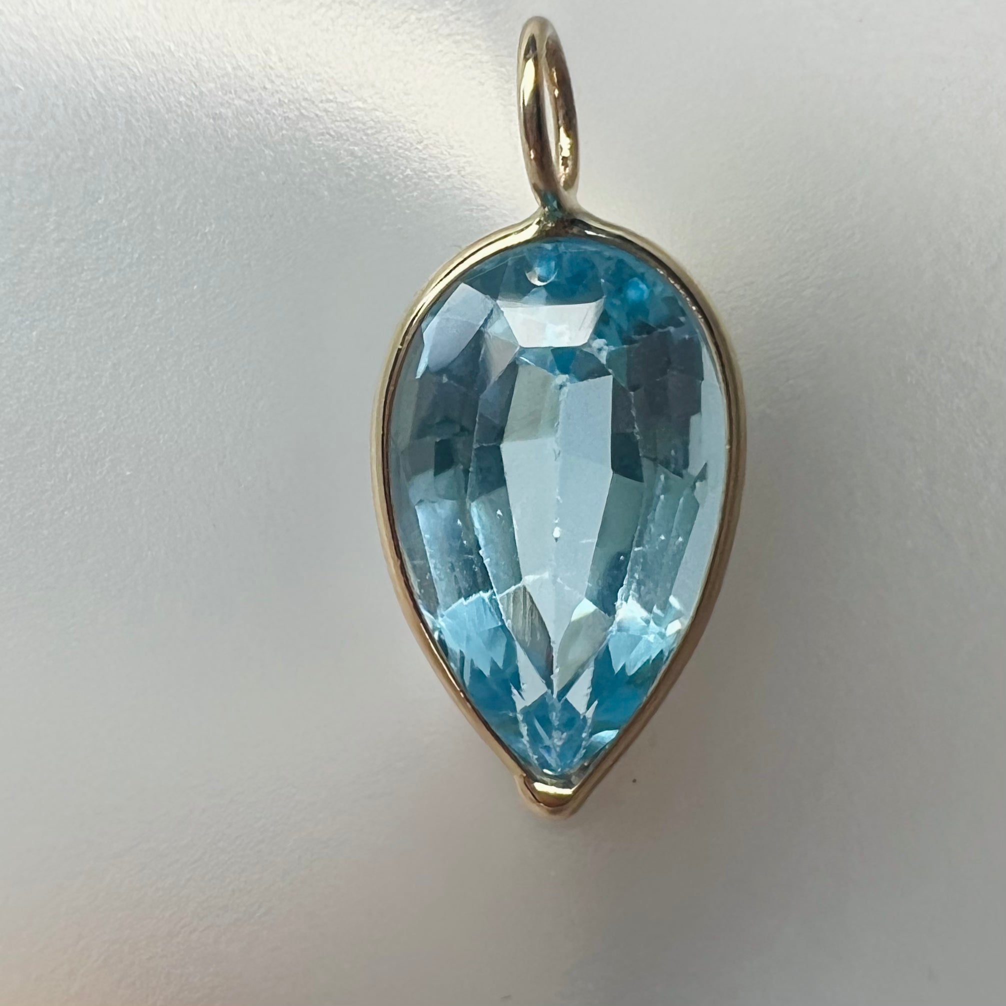 5CT Natural Blue Pear Topaz 14K Yellow Gold Pendant Charm 19x8.5mm