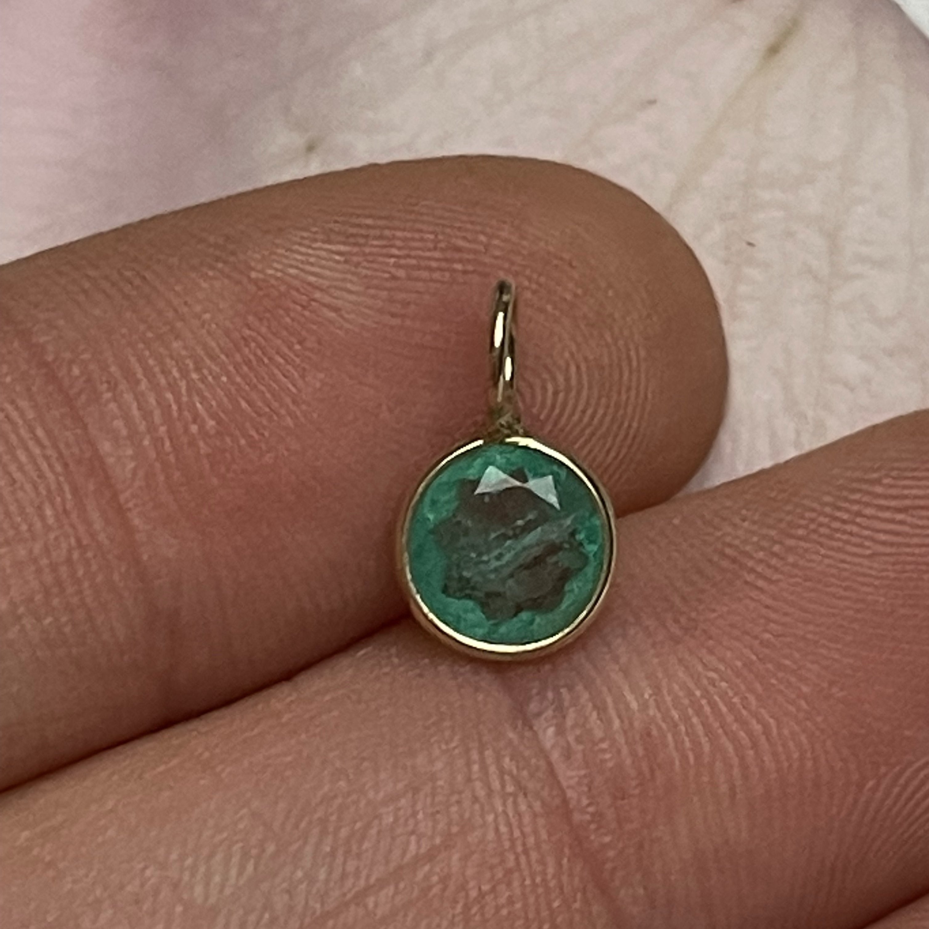 .85CT Natural Round Emerald 14K Pendant Charm