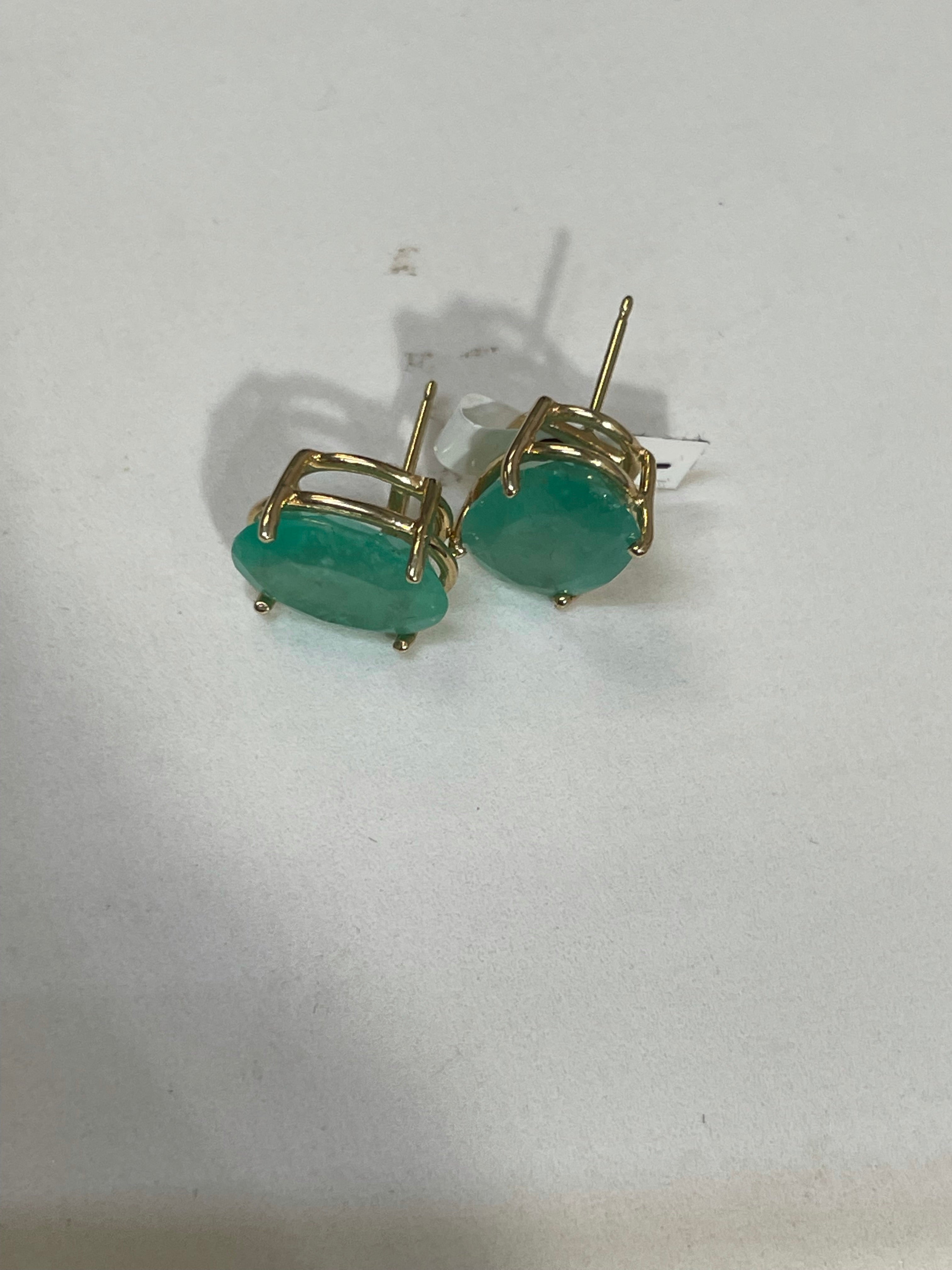6CT Colombian Emerald Oval 14K Yellow Gold Stud Earrings