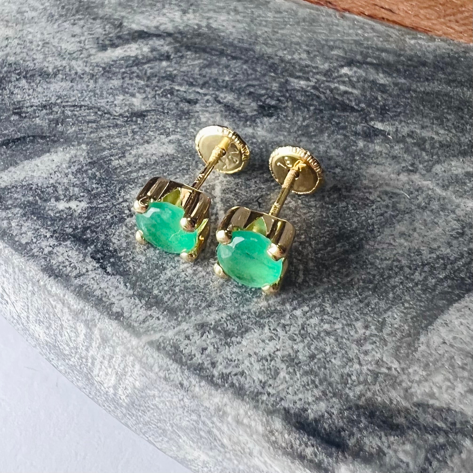 Solid 18K Yellow Gold 1CTW Round Emerald Screw Back Stud Earrings 5mm