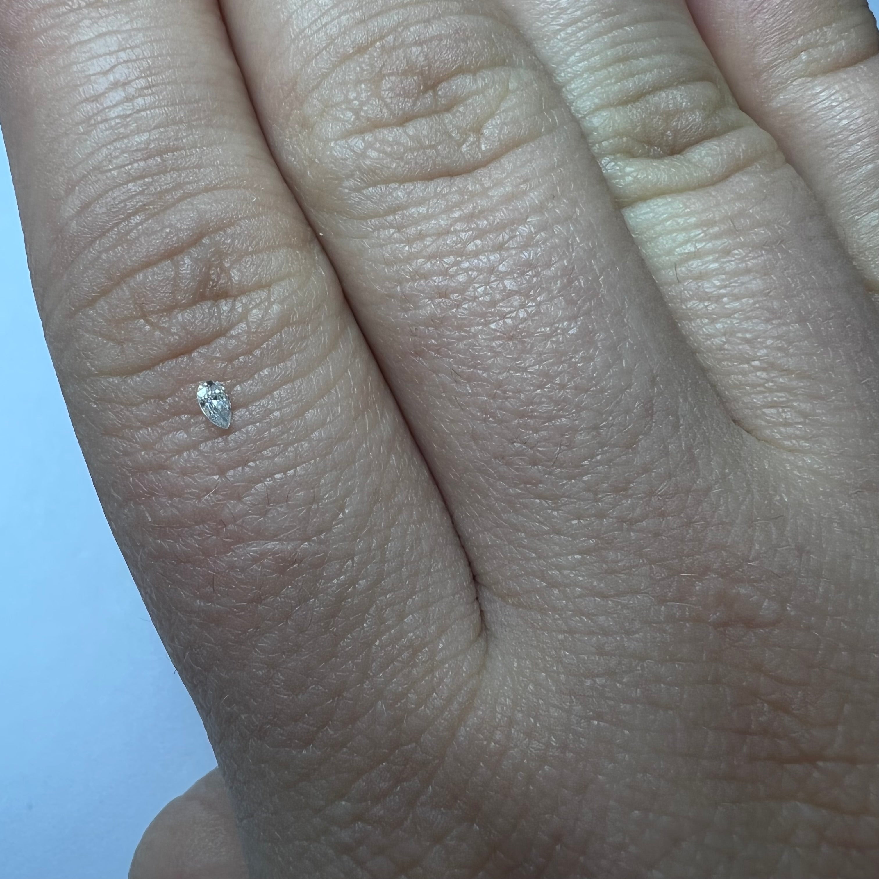 .04CT Pear Diamond J VS2 3.00x1.94x1.17mm Natural Earth mined