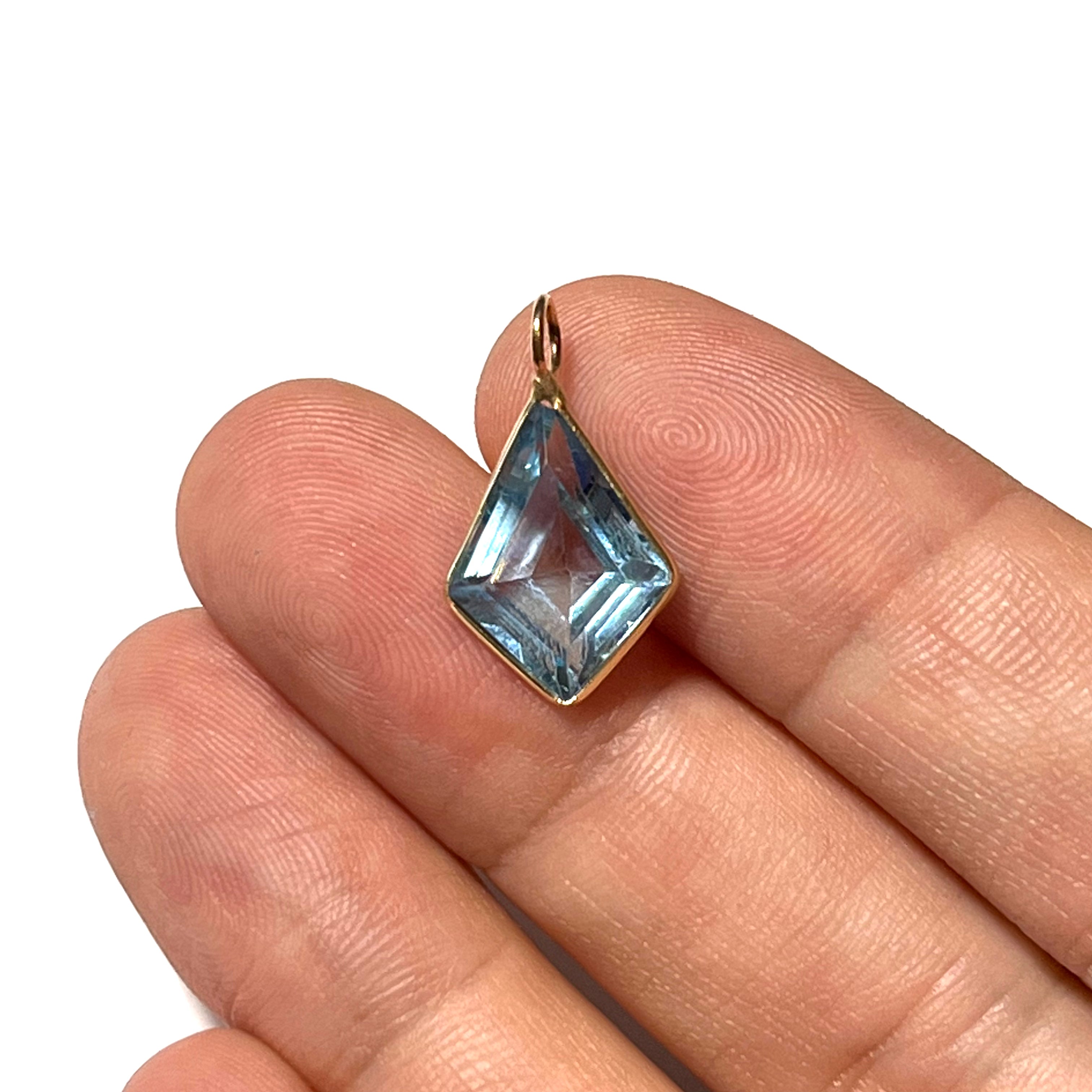 4.85ct Natural Blue Topaz 14K Yellow Gold Pendant Charm