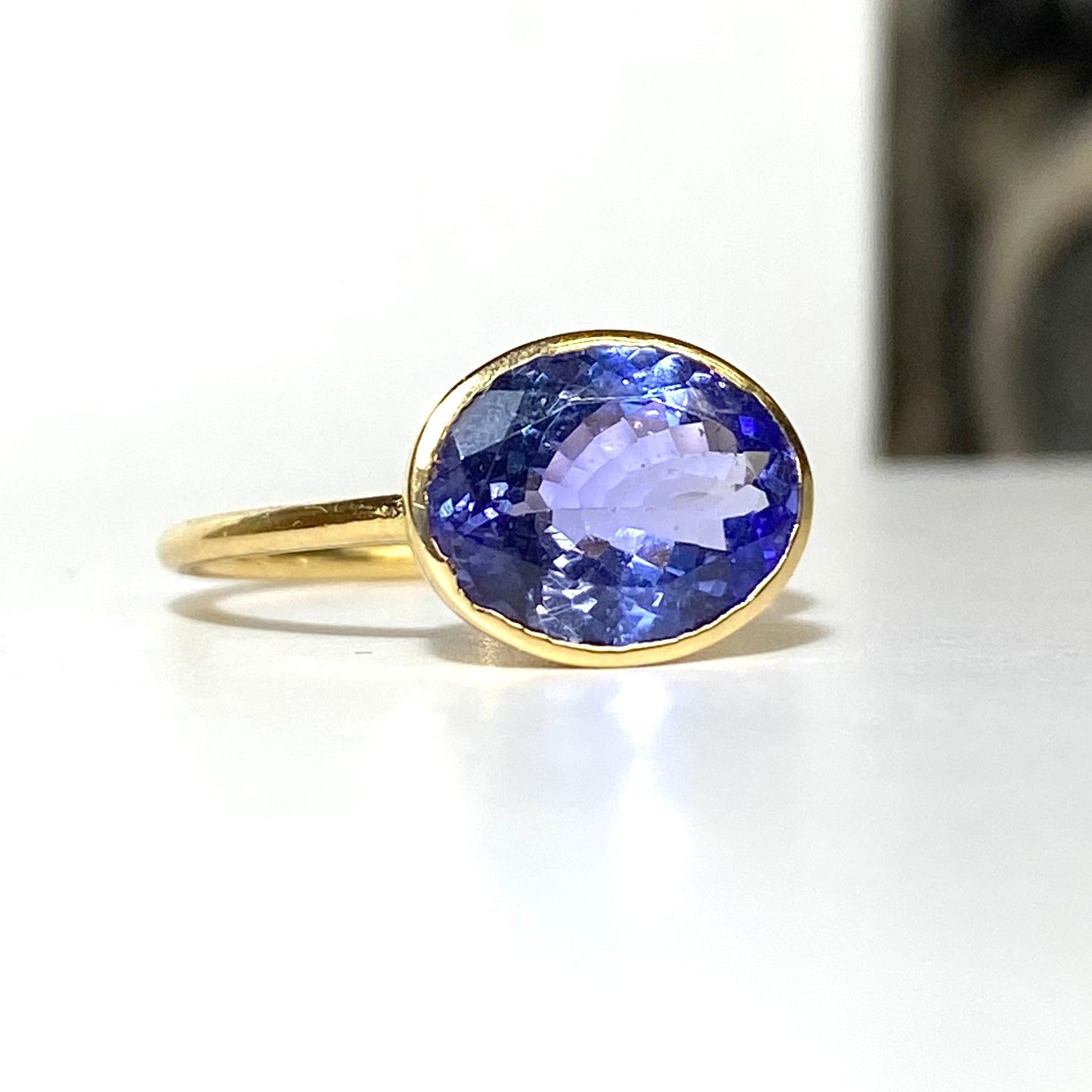 1.6CT Oval Tanzanite 18K Yellow Gold Solitaire Stacking Ring Size 5